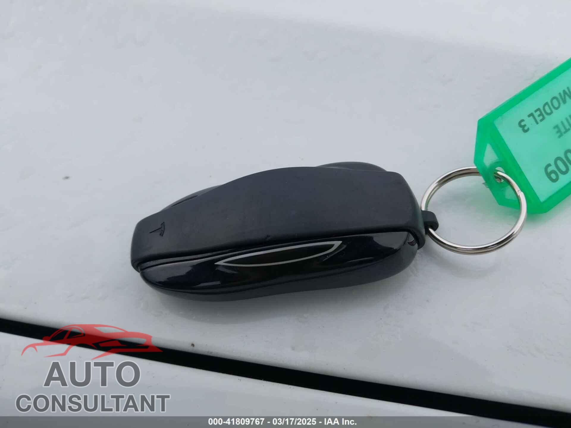 TESLA MODEL 3 2021 - 5YJ3E1EB3MF856009