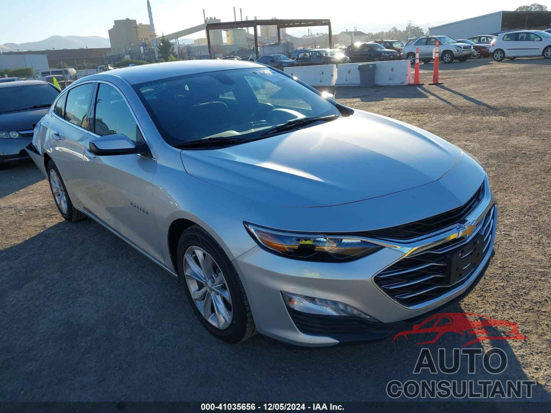 CHEVROLET MALIBU 2022 - 1G1ZD5ST4NF134572