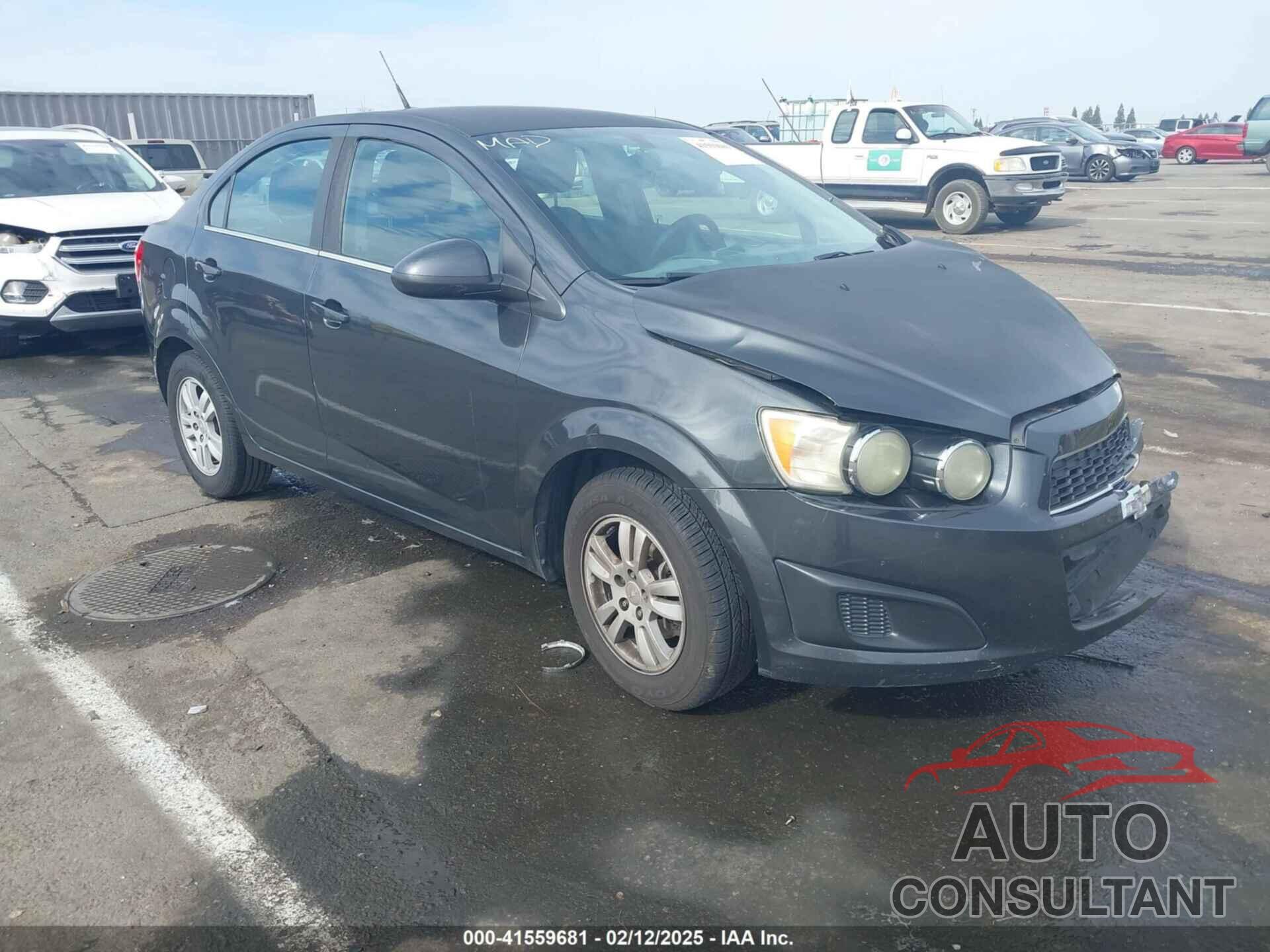 CHEVROLET SONIC 2014 - 1G1JC5SH7E4199925