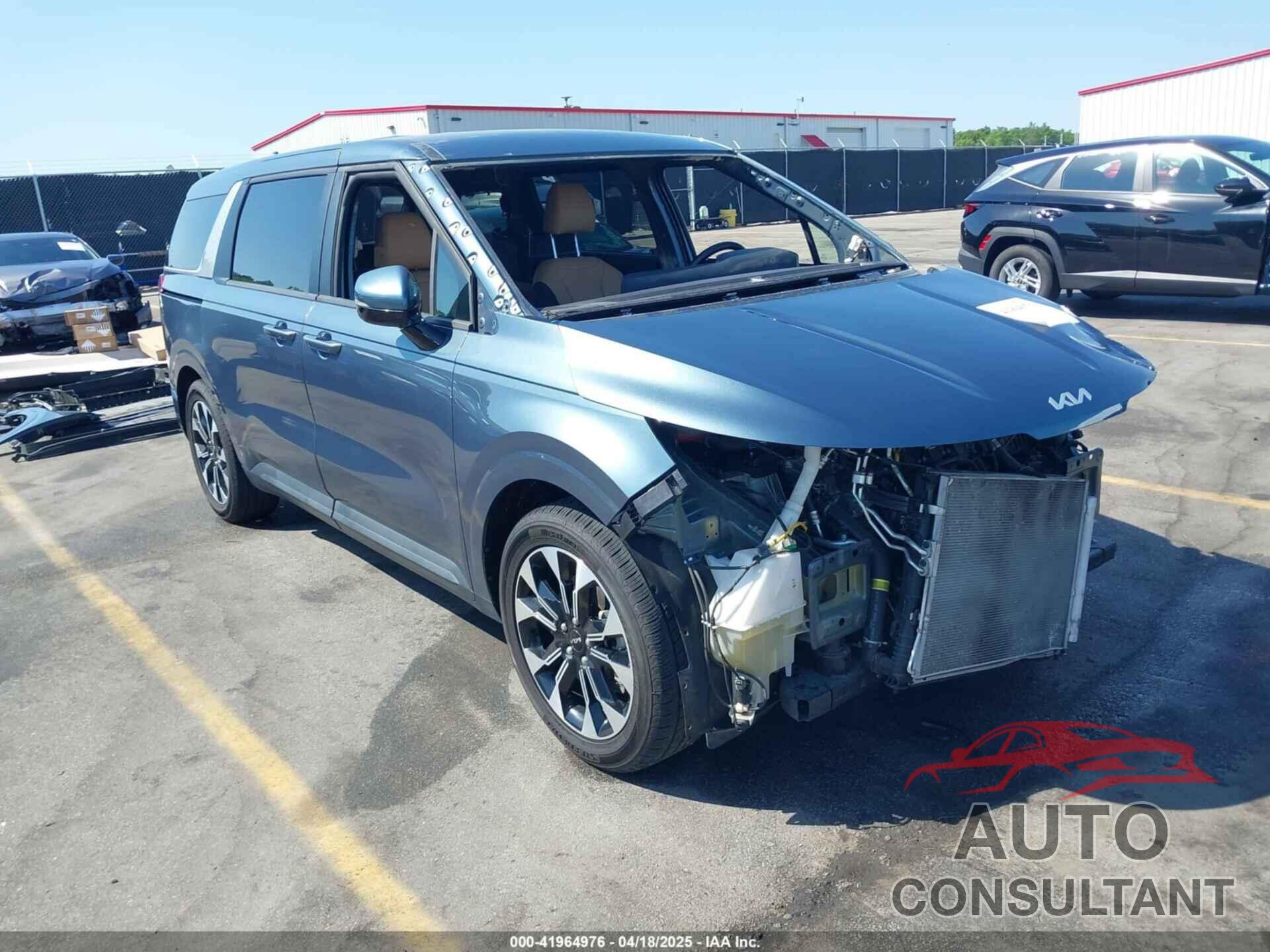 KIA CARNIVAL MPV 2022 - KNDNC5H33N6147331