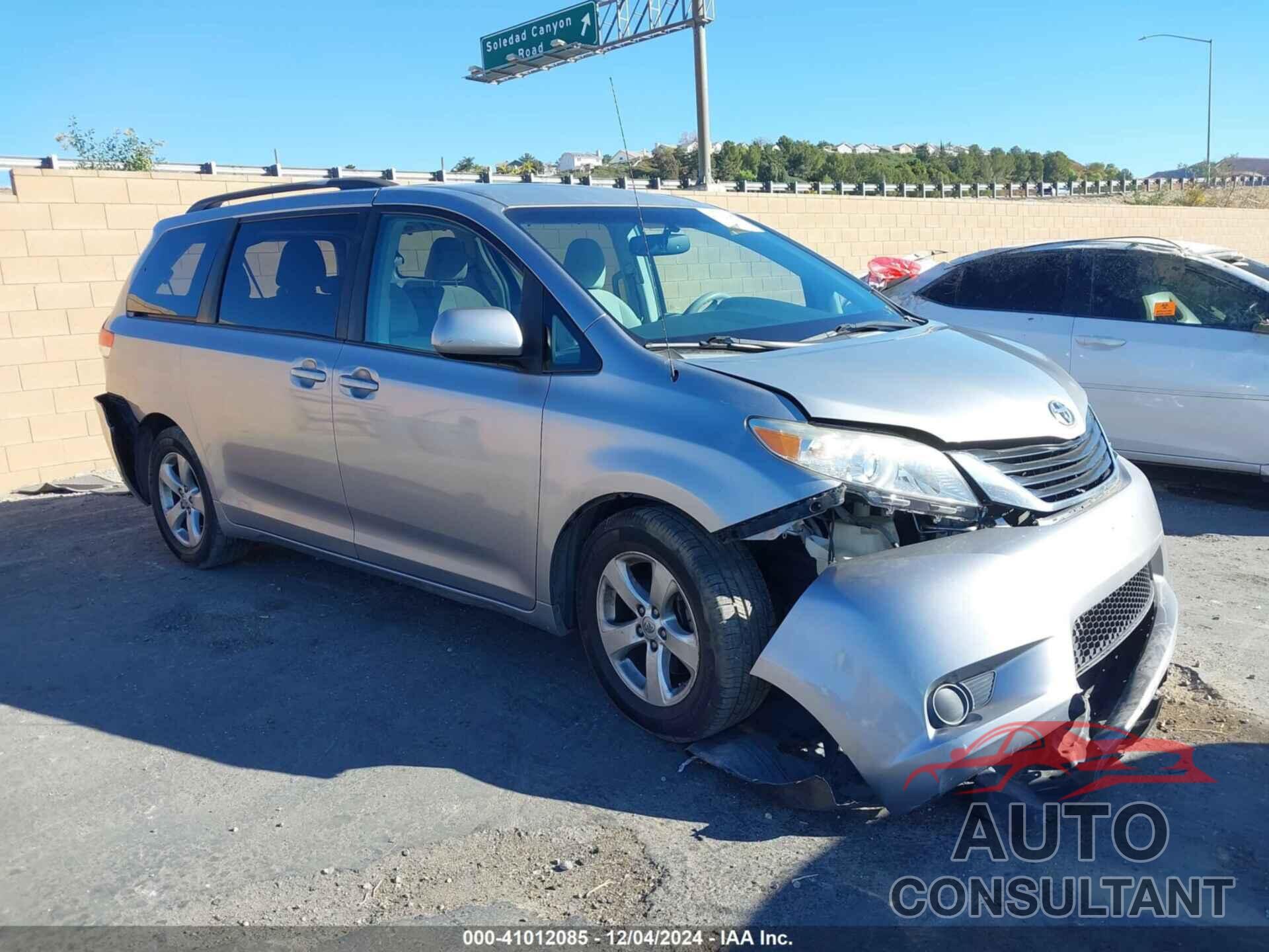 TOYOTA SIENNA 2014 - 5TDKK3DC0ES447375