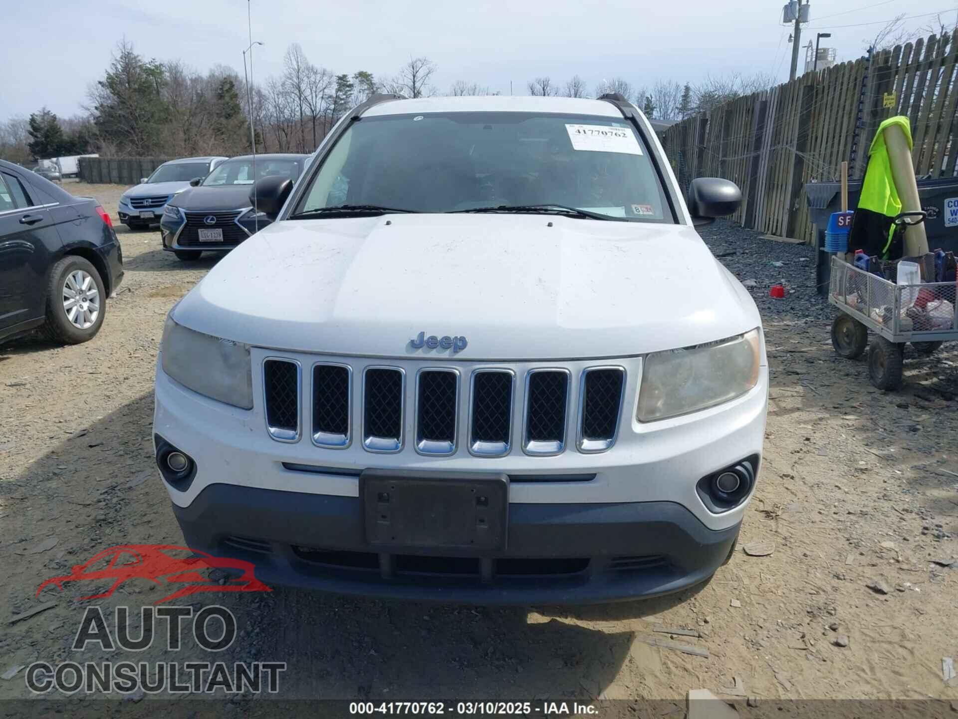 JEEP COMPASS 2011 - 1J4NF1FB2BD258223