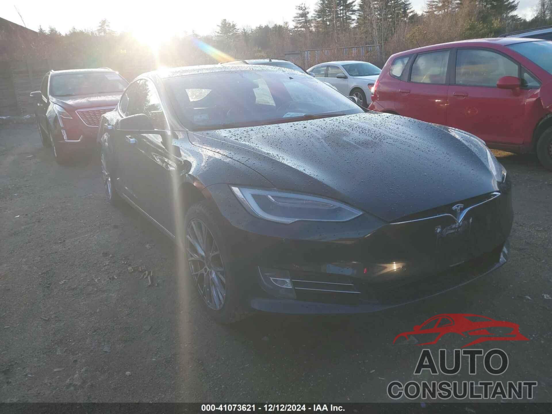 TESLA MODEL S 2018 - 5YJSA1E47JF263208