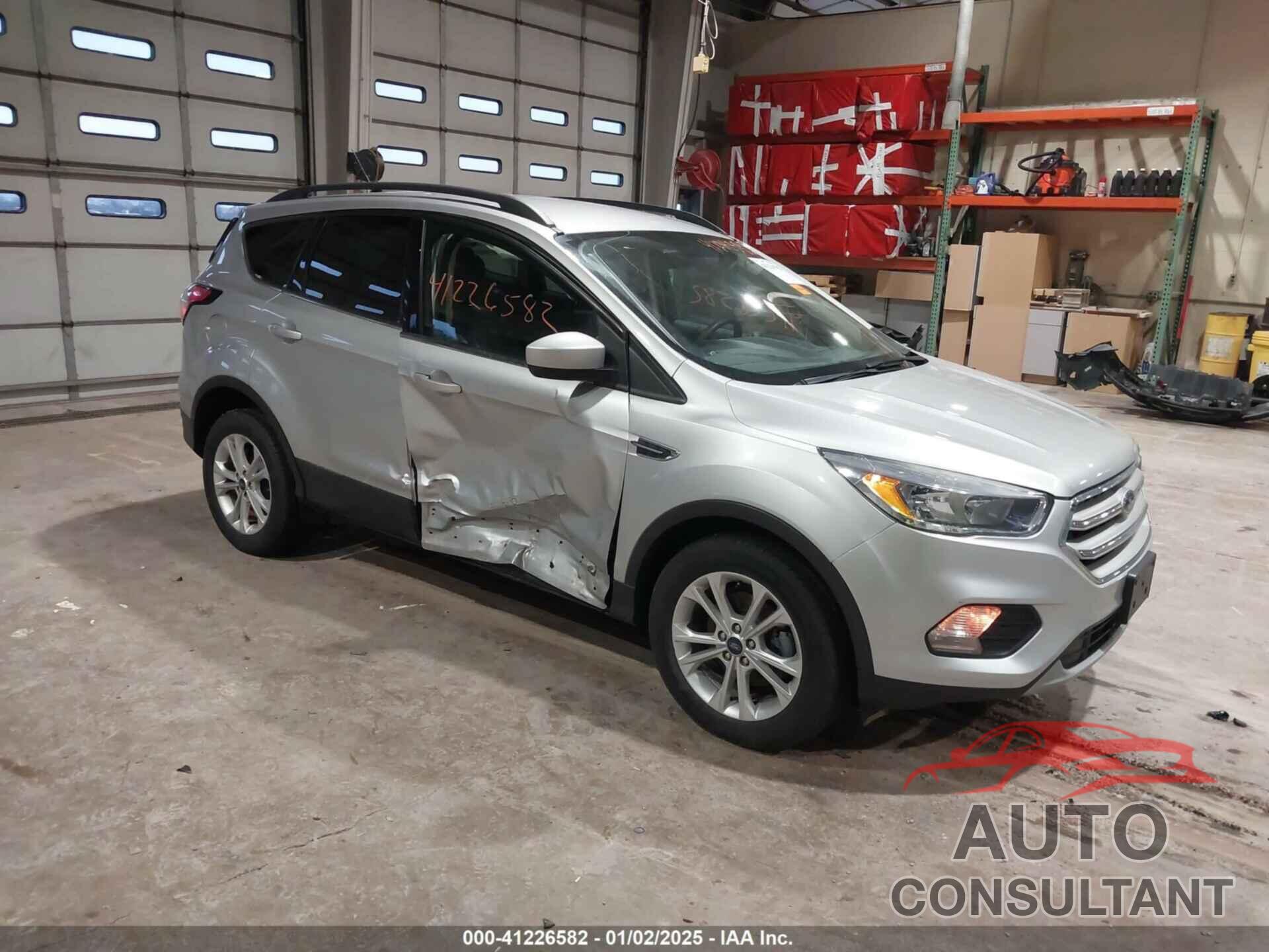 FORD ESCAPE 2018 - 1FMCU0GD3JUC30549
