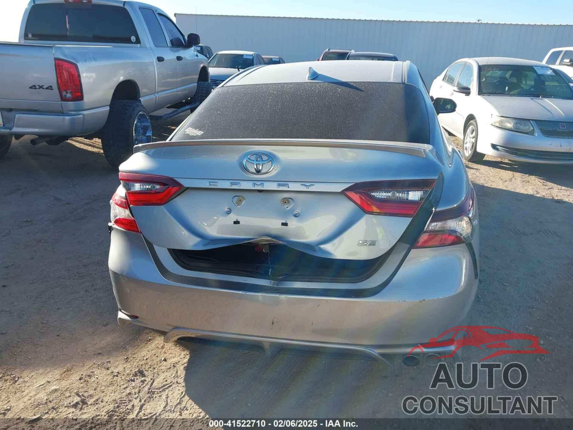 TOYOTA CAMRY 2021 - 4T1G11AK0MU427612