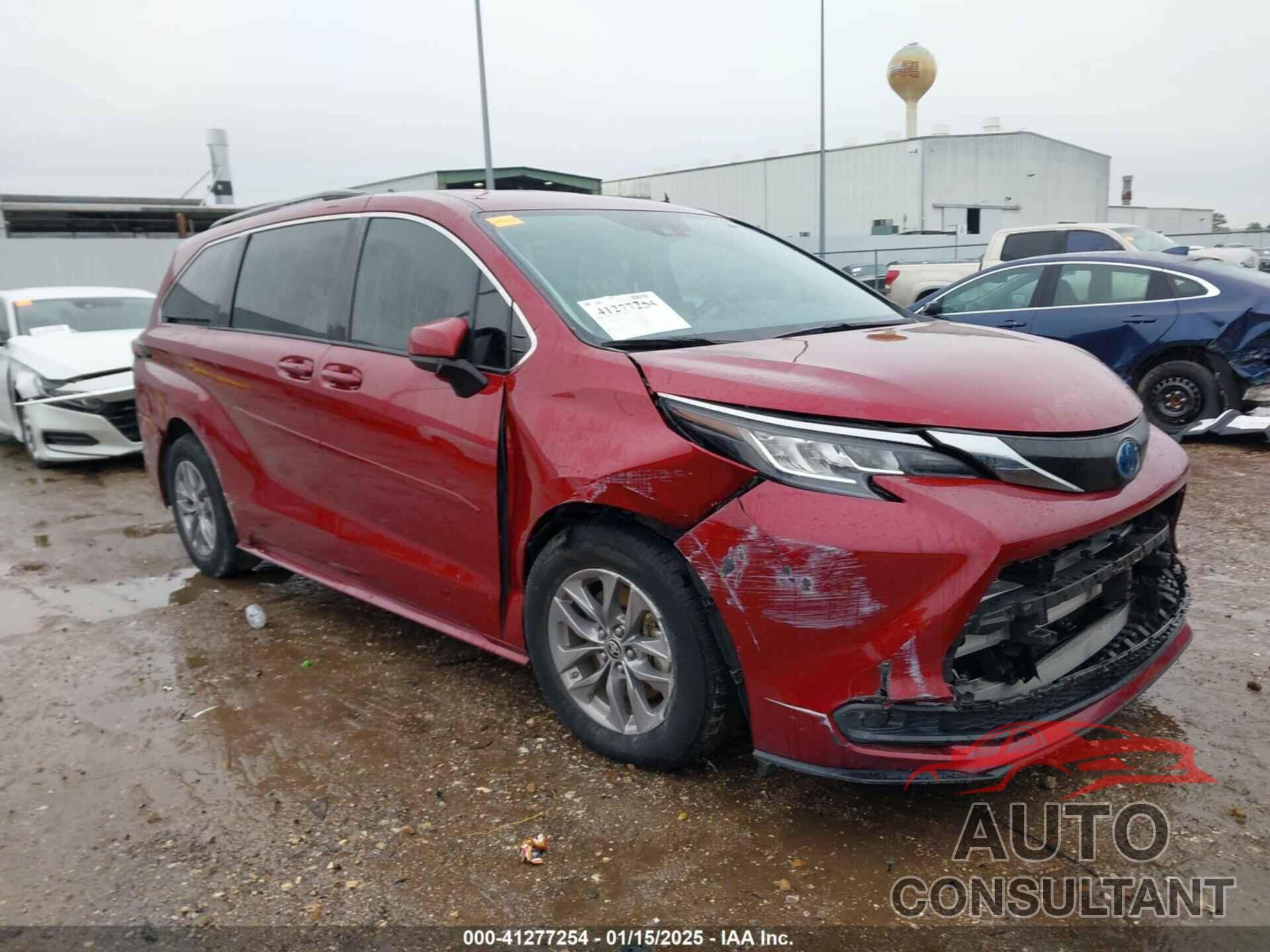 TOYOTA SIENNA 2022 - 5TDKRKEC8NS077698