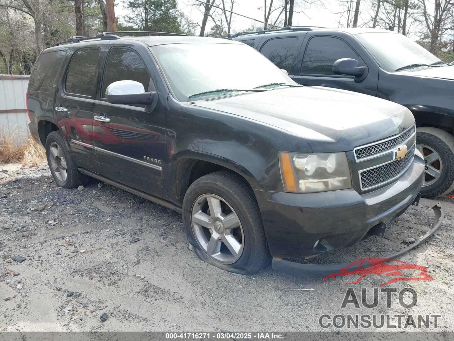 CHEVROLET TAHOE 2011 - 1GNSKCE05BR190400