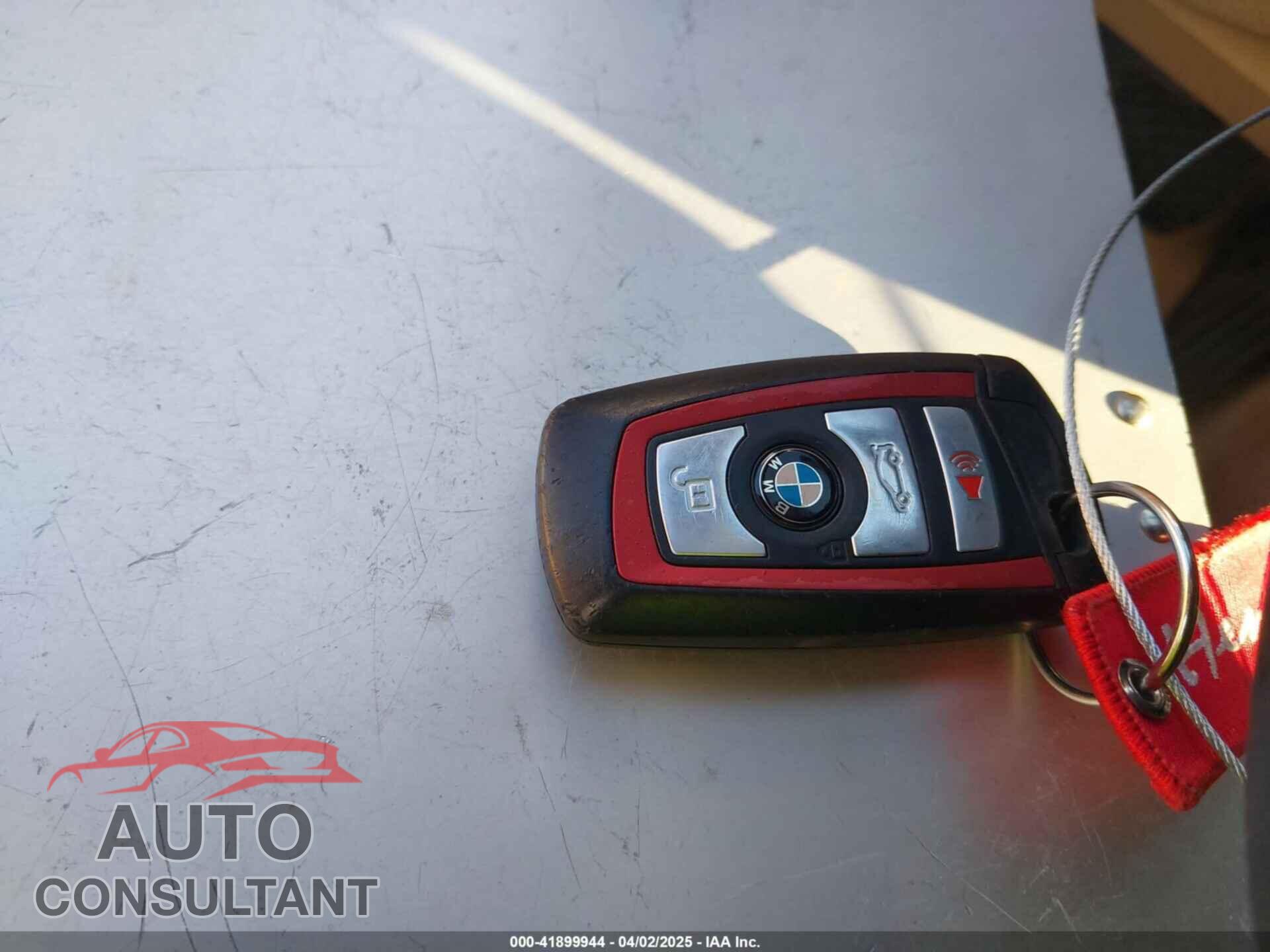 BMW 328I 2016 - WBA8E9G52GNT44904