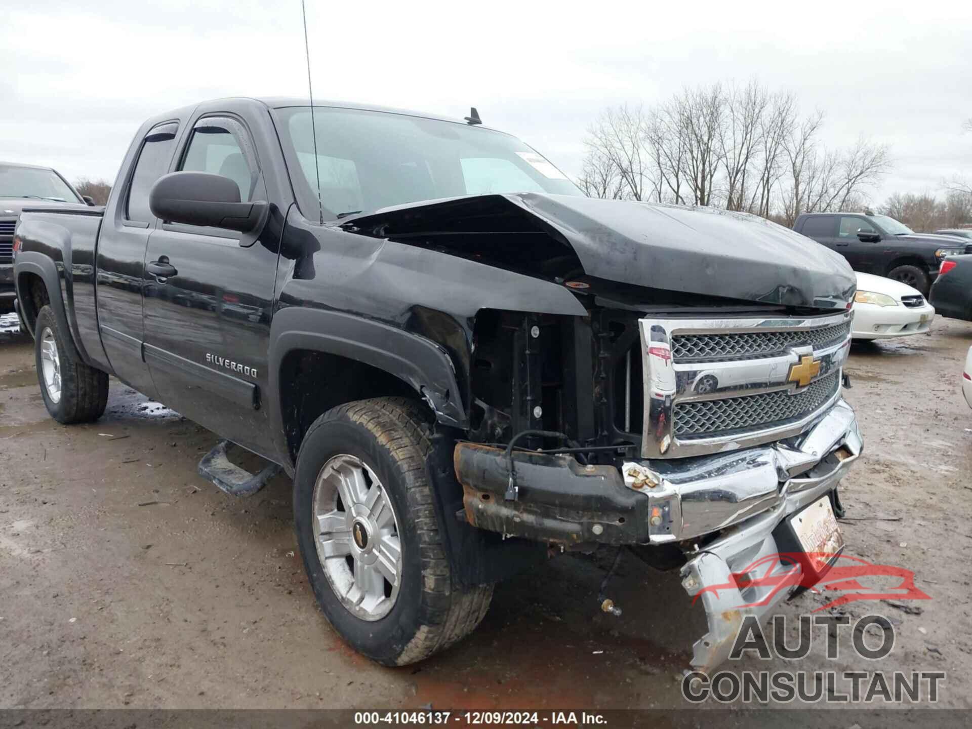 CHEVROLET SILVERADO 1500 2013 - 1GCRKSE70DZ271354