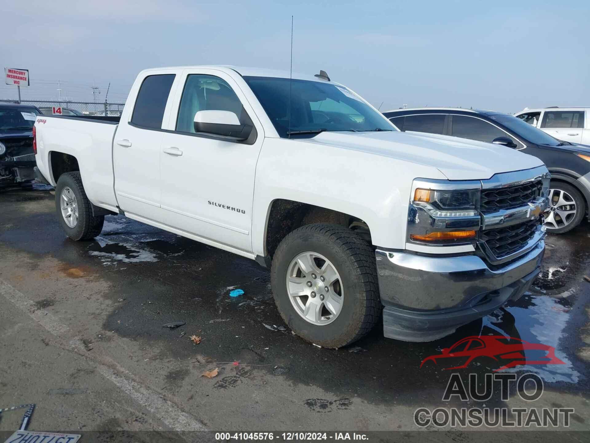 CHEVROLET SILVERADO 1500 2017 - 1GCVKREC0HZ389639