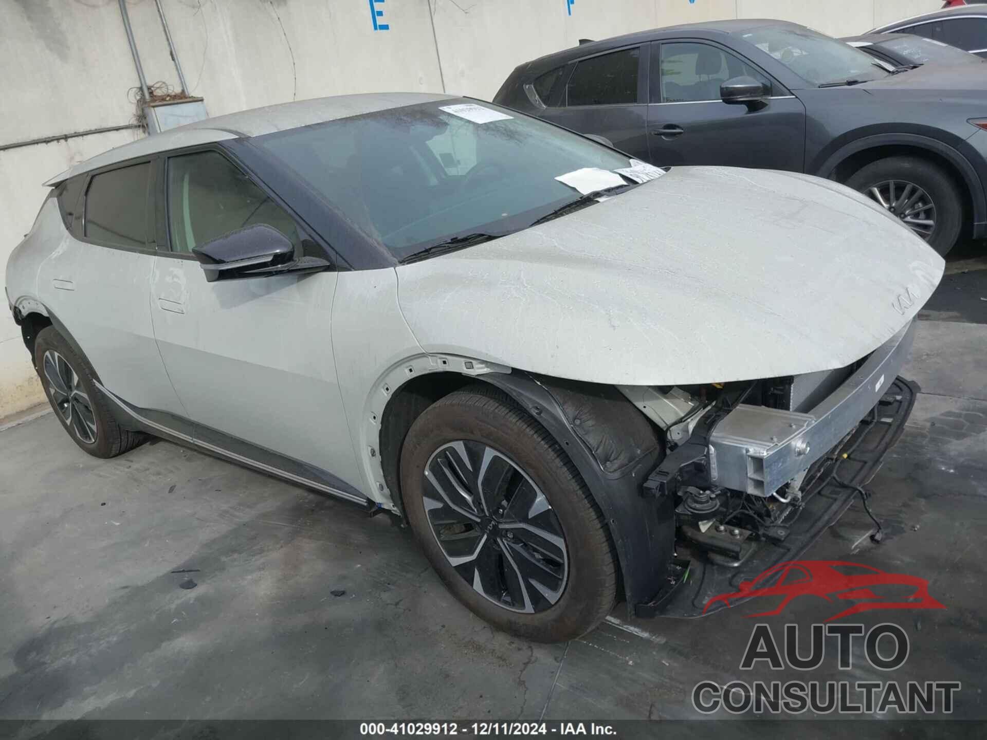 KIA EV6 2024 - KNDC34LA2R5196295