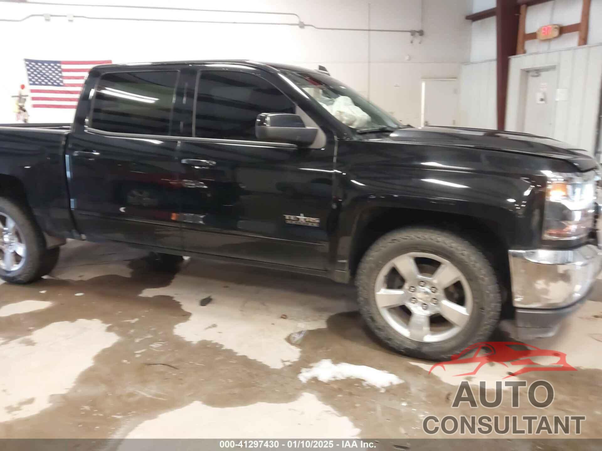 CHEVROLET SILVERADO 1500 2018 - 3GCUKRECXJG214607