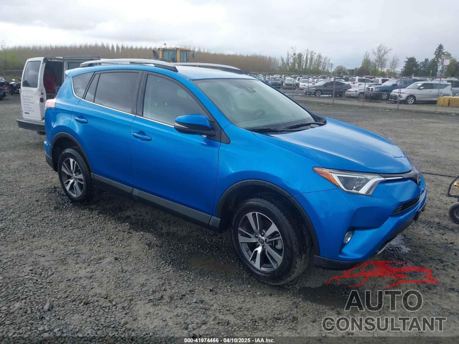 TOYOTA RAV4 2018 - 2T3RFREV0JW722354