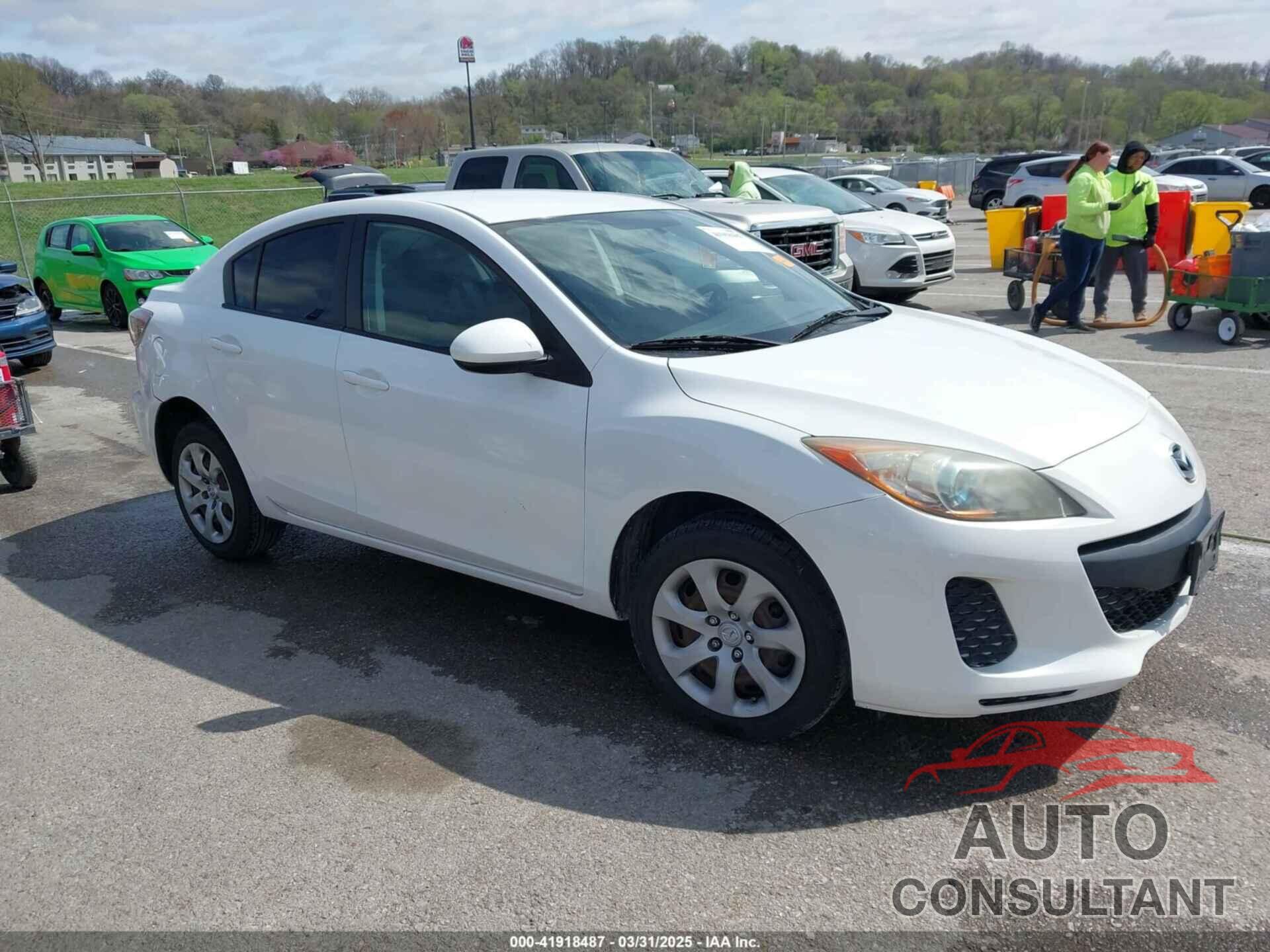 MAZDA MAZDA3 2013 - JM1BL1U73D1764244