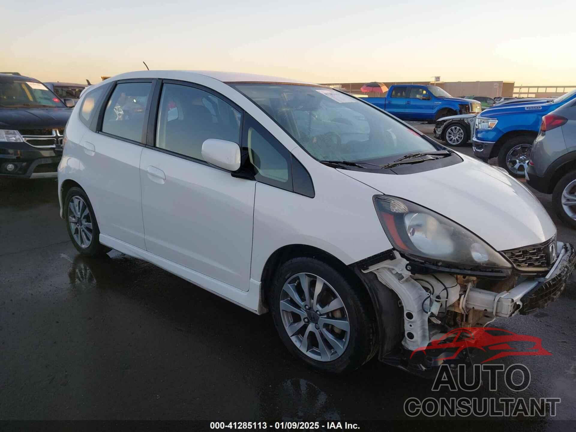 HONDA FIT 2013 - JHMGE8H54DC046478