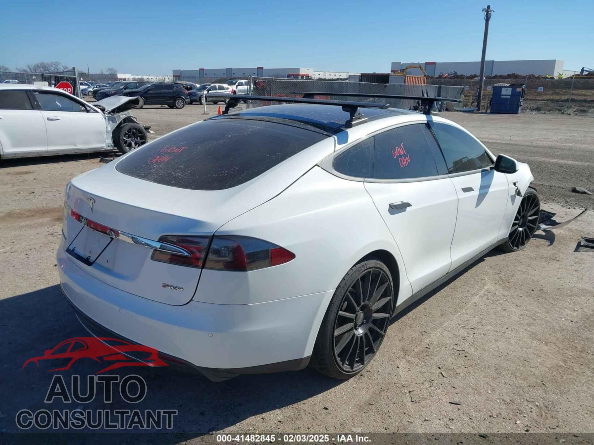 TESLA MODEL S 2013 - 5YJSA1DP4DFP17057