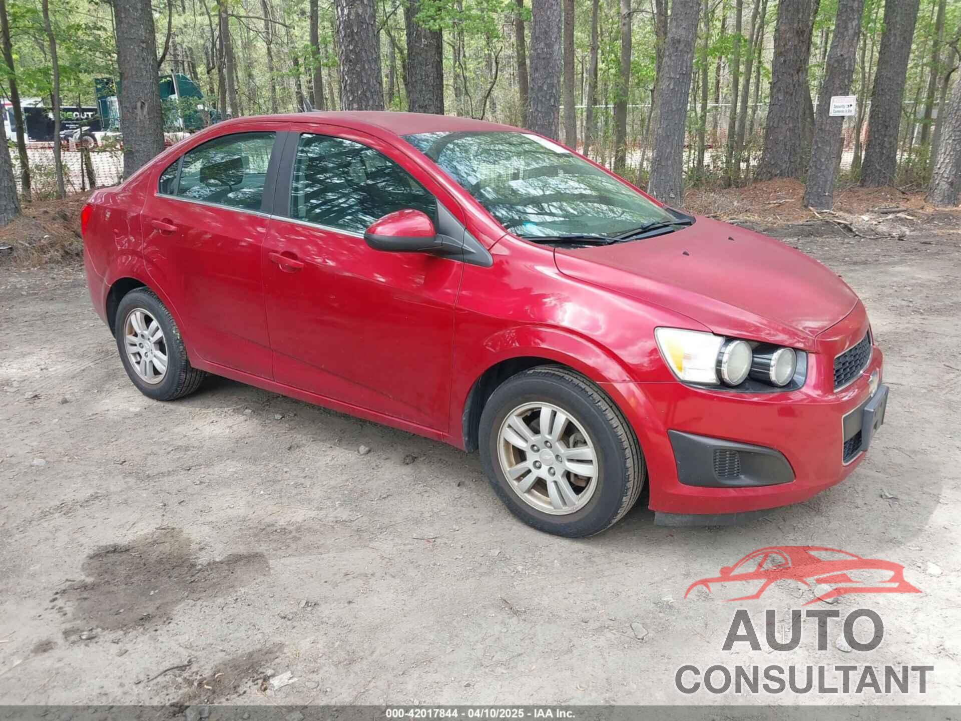 CHEVROLET SONIC 2014 - 1G1JC5SB1E4181173