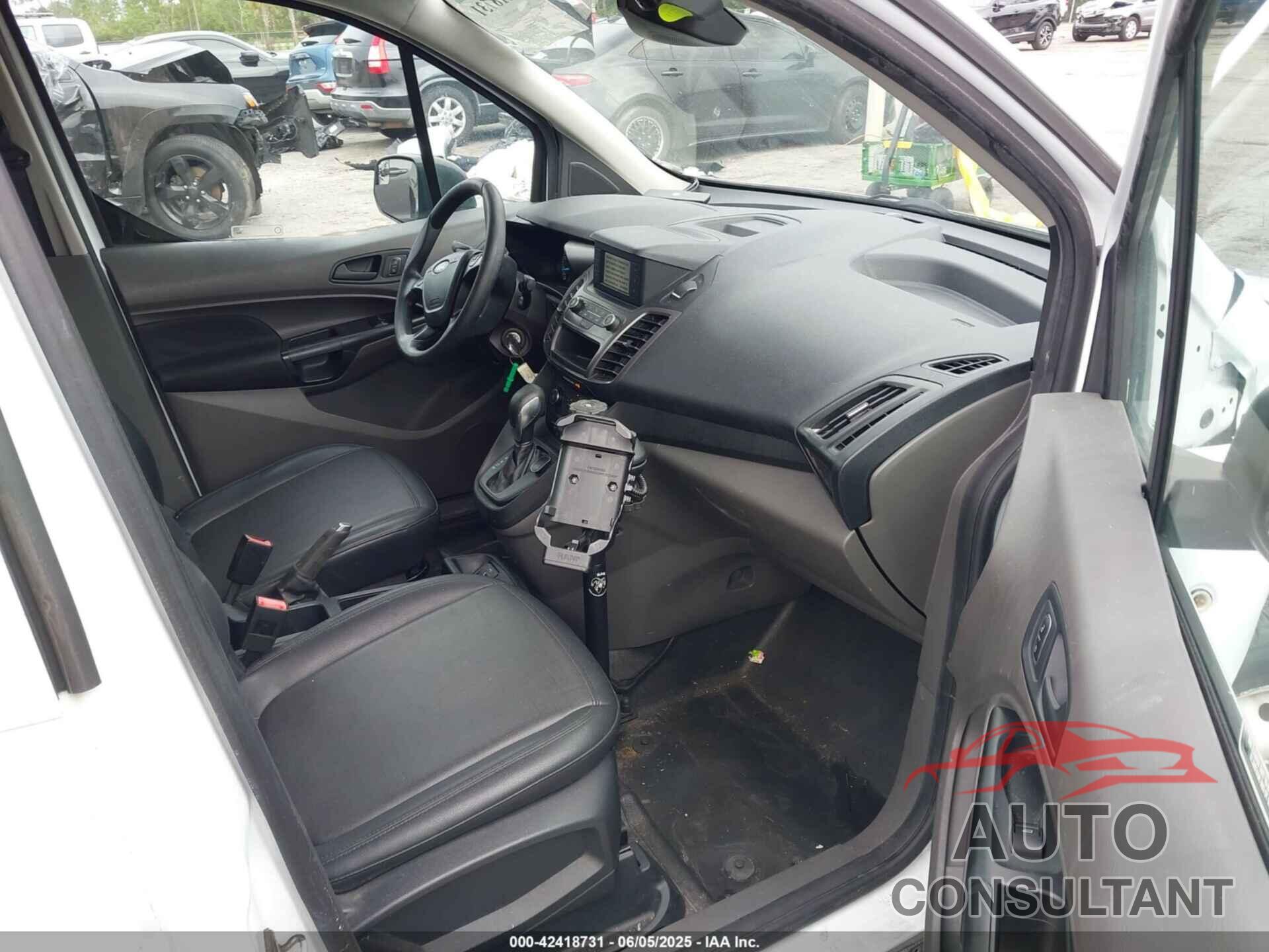 FORD TRANSIT CONNECT 2020 - NM0LS7E27L1444837
