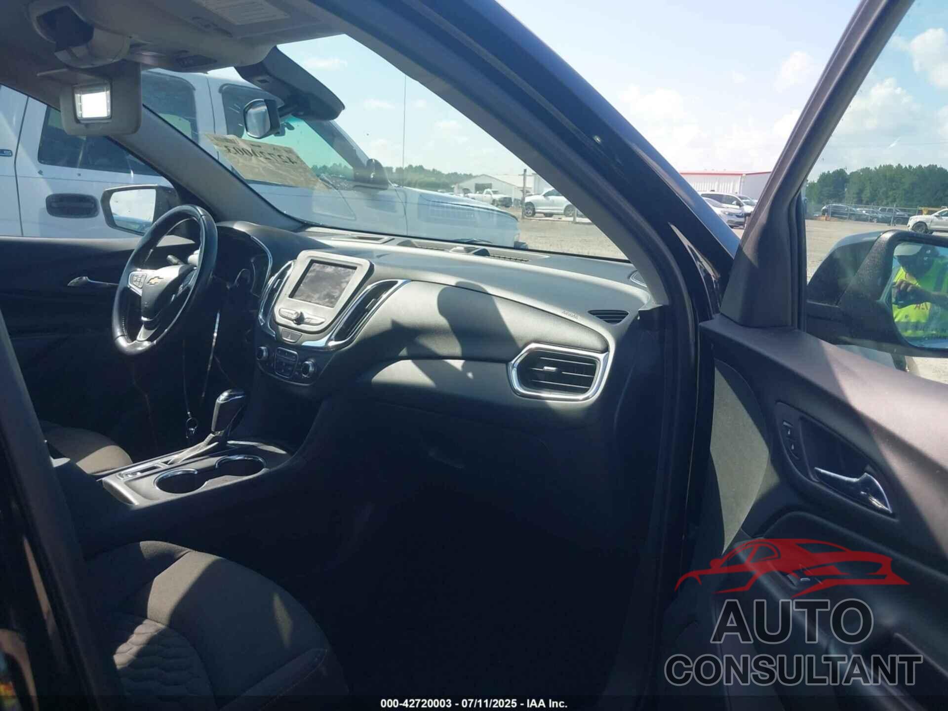 CHEVROLET EQUINOX 2020 - 3GNAXKEV2LL267865