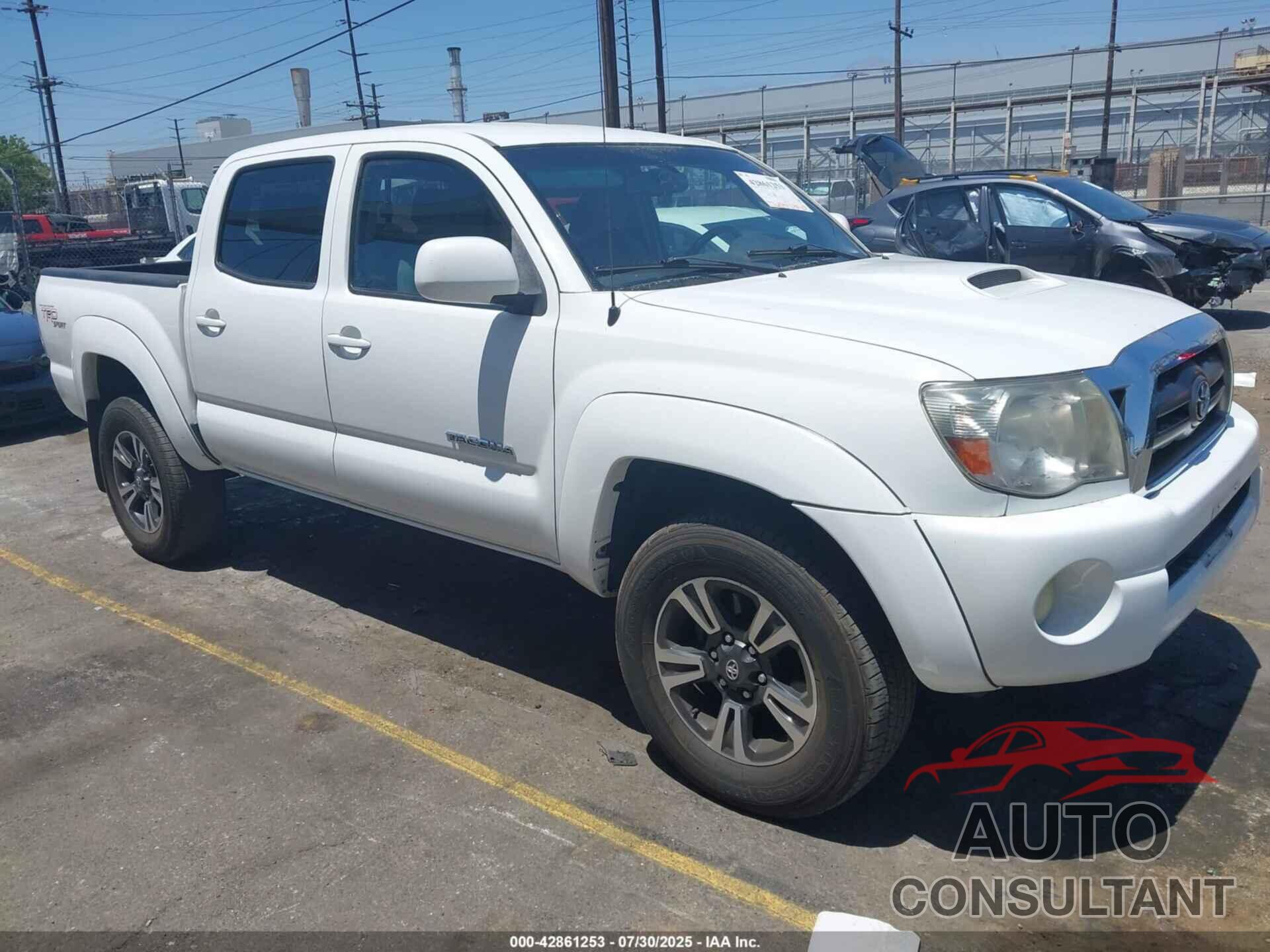 TOYOTA TACOMA 2011 - 3TMJU4GN8BM125300