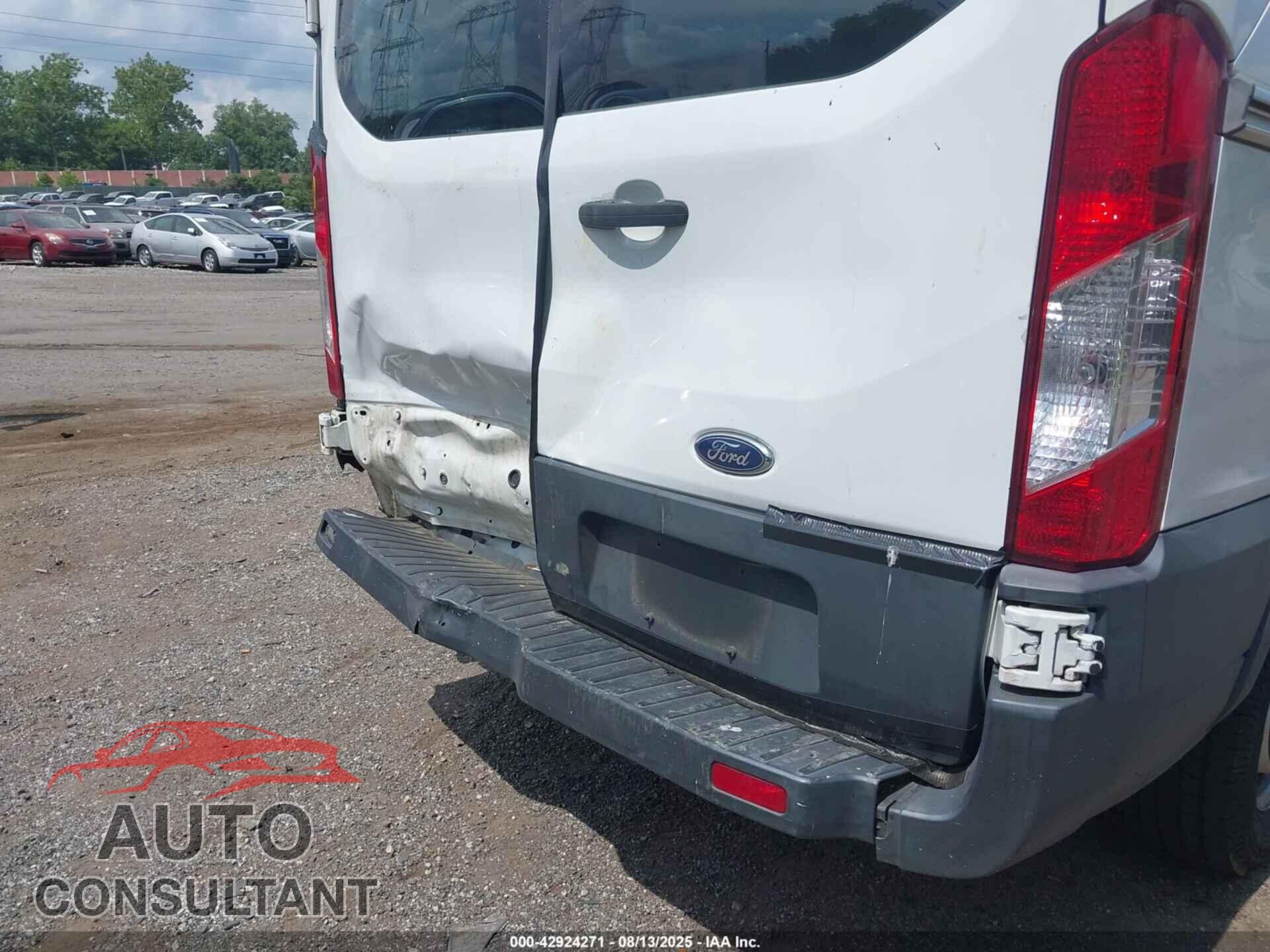 FORD TRANSIT-150 2015 - 1FTNE1YM2FKA41540