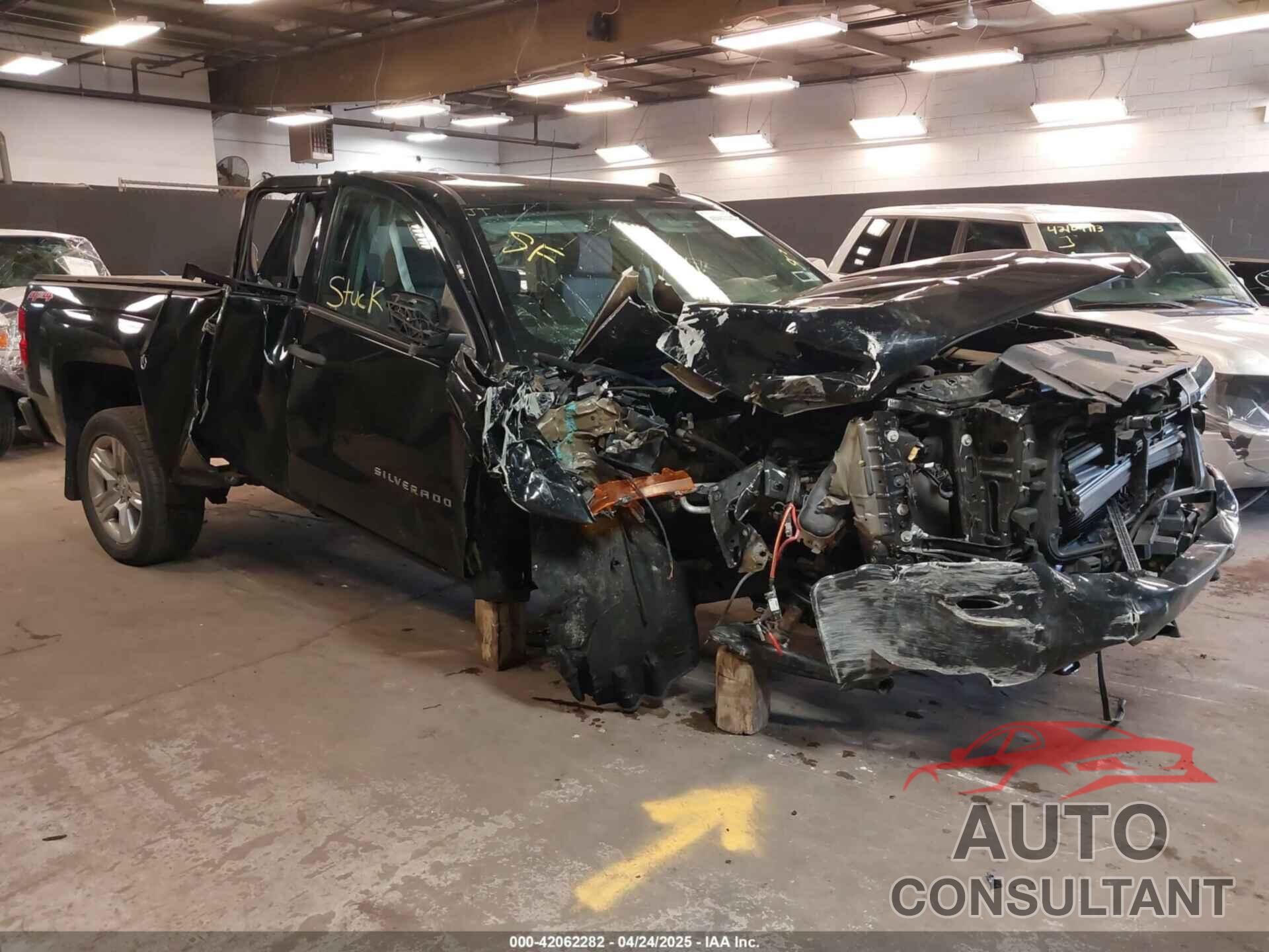 CHEVROLET SILVERADO 1500 LD 2019 - 2GCVKMEC6K1155234