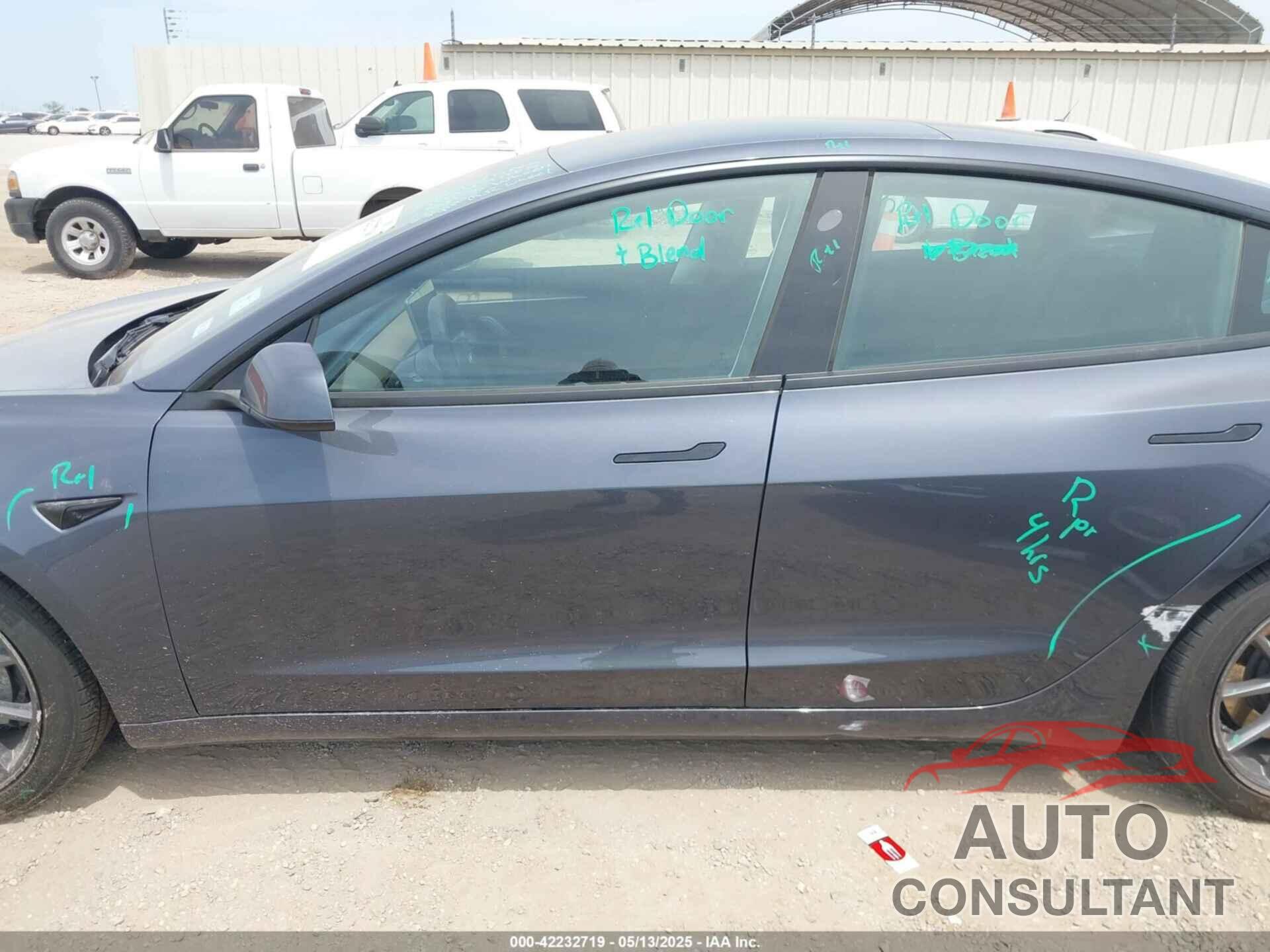 TESLA MODEL 3 2023 - 5YJ3E1EA5PF565071