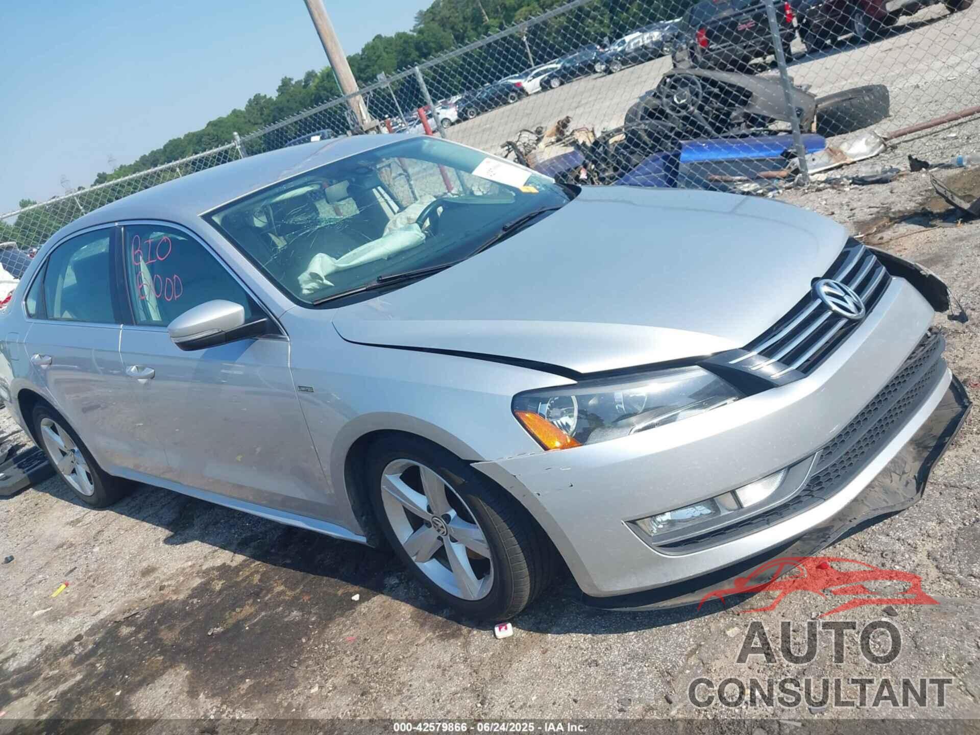 VOLKSWAGEN PASSAT 2015 - 1VWAS7A32FC117910