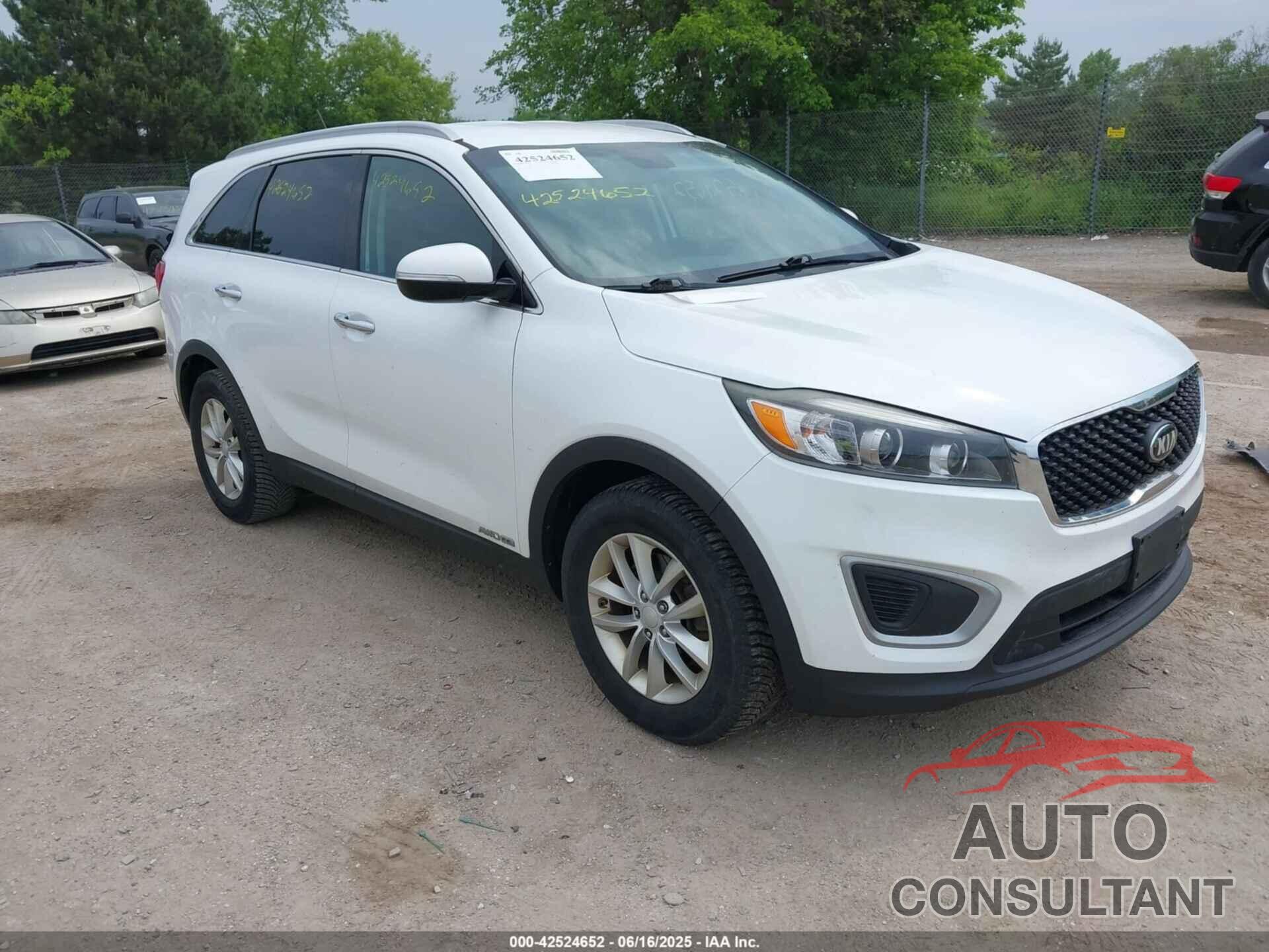 KIA SORENTO 2017 - 5XYPGDA57HG216333
