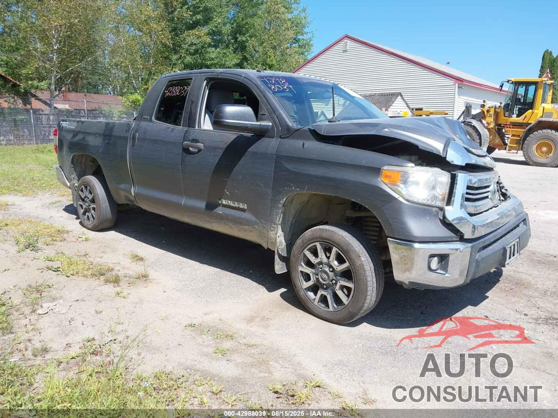 TOYOTA TUNDRA 2017 - 5TFUM5F18HX072991