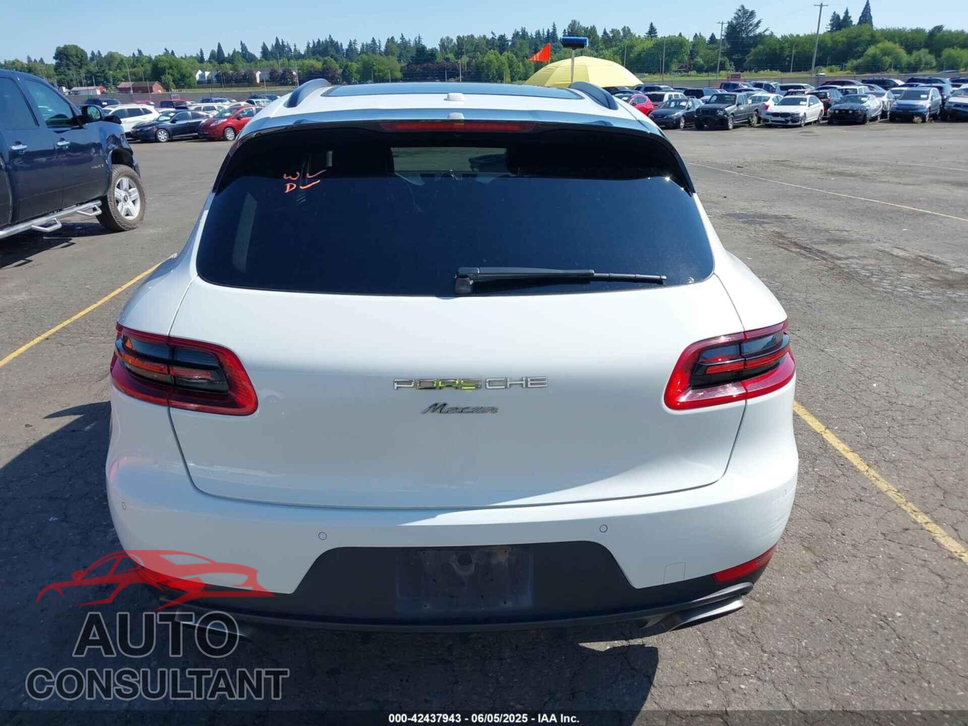 PORSCHE MACAN 2017 - WP1AA2A57HLB04985
