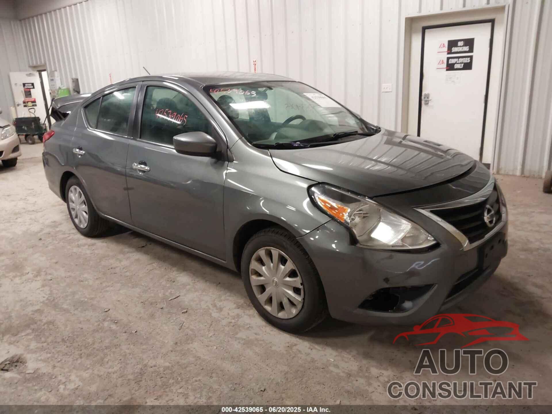 NISSAN VERSA 2019 - 3N1CN7AP5KL814057