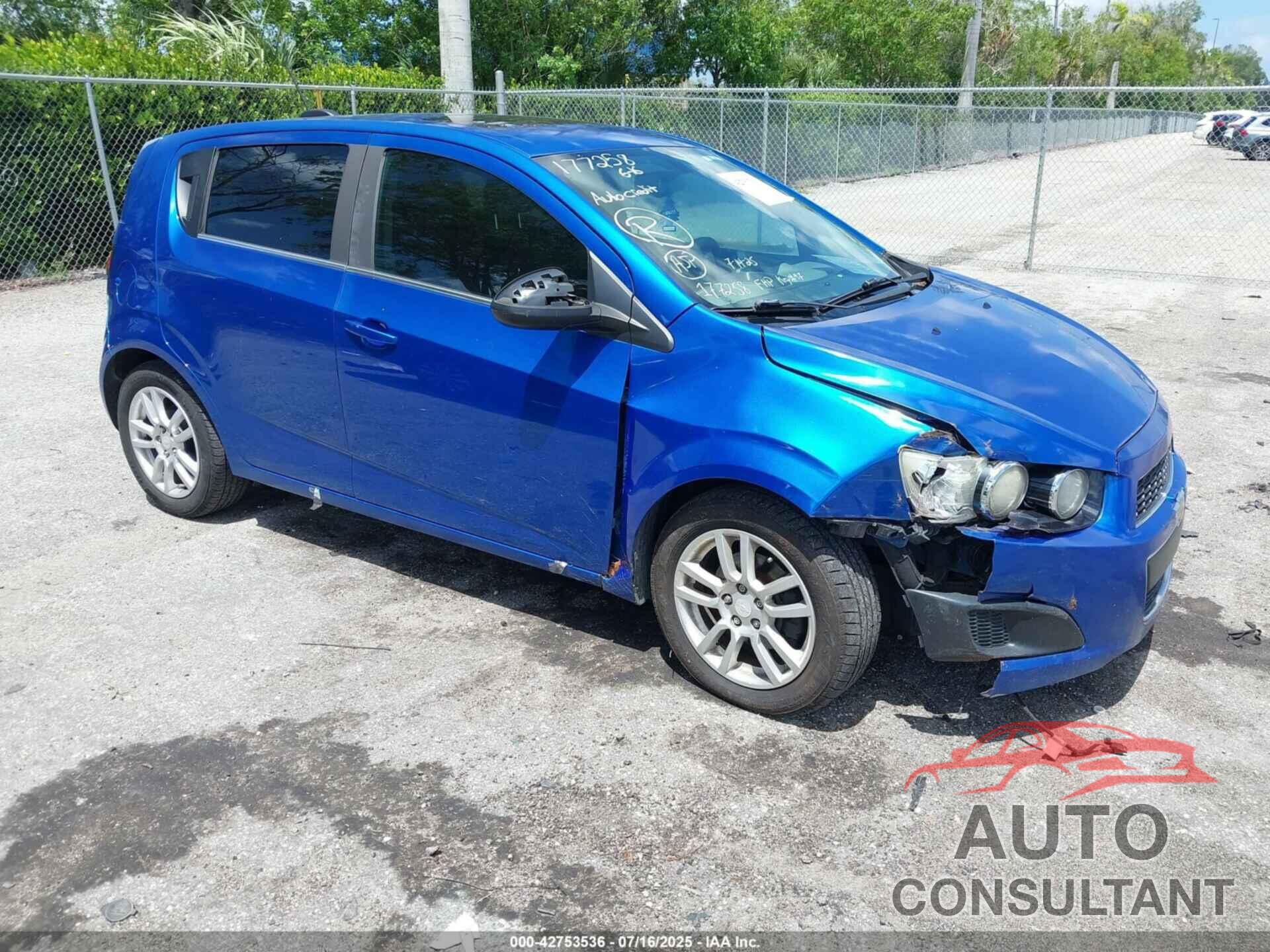 CHEVROLET SONIC 2016 - 1G1JC6SBXG4177258
