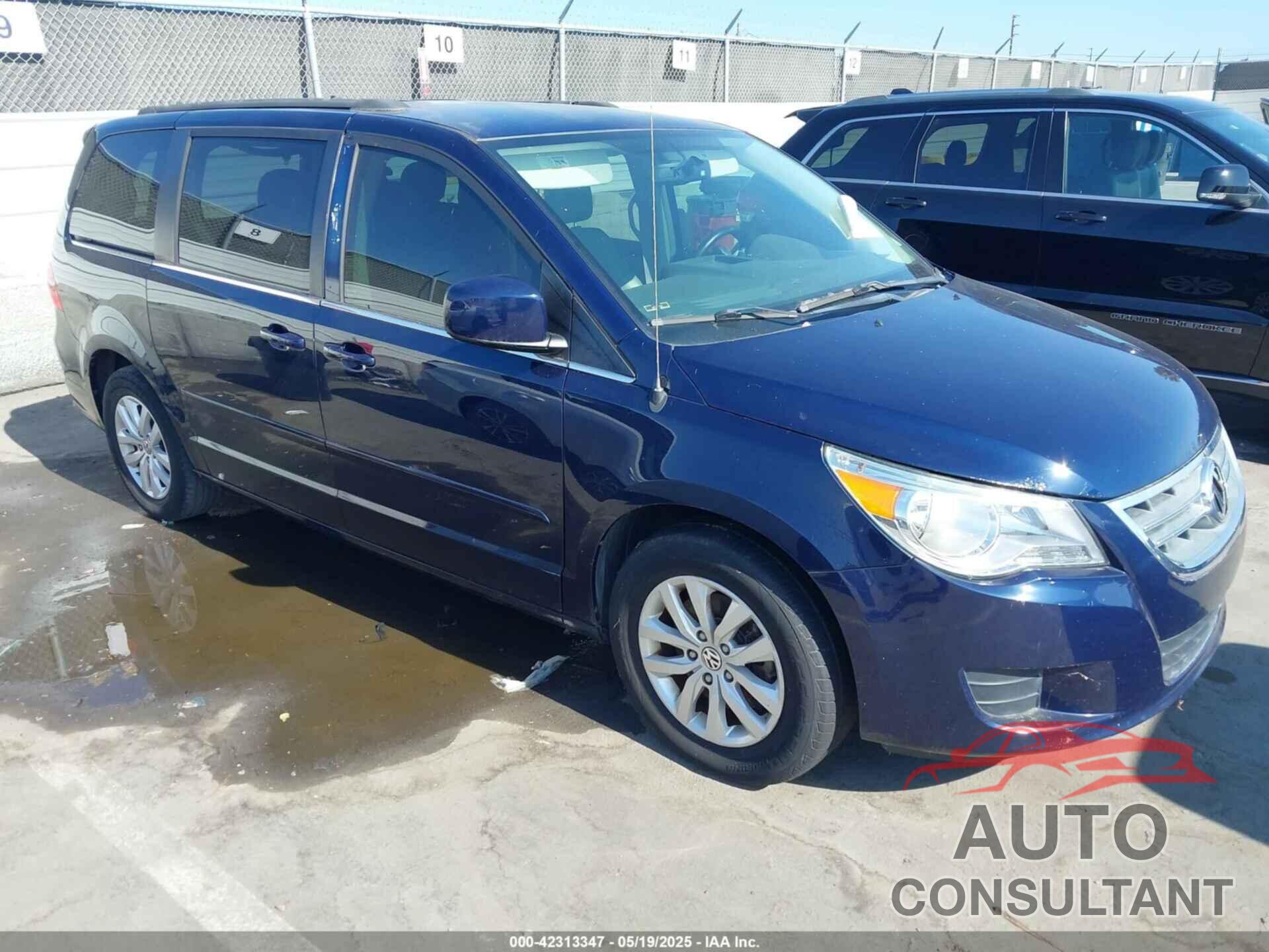 VOLKSWAGEN ROUTAN 2013 - 2C4RVABG0DR724632