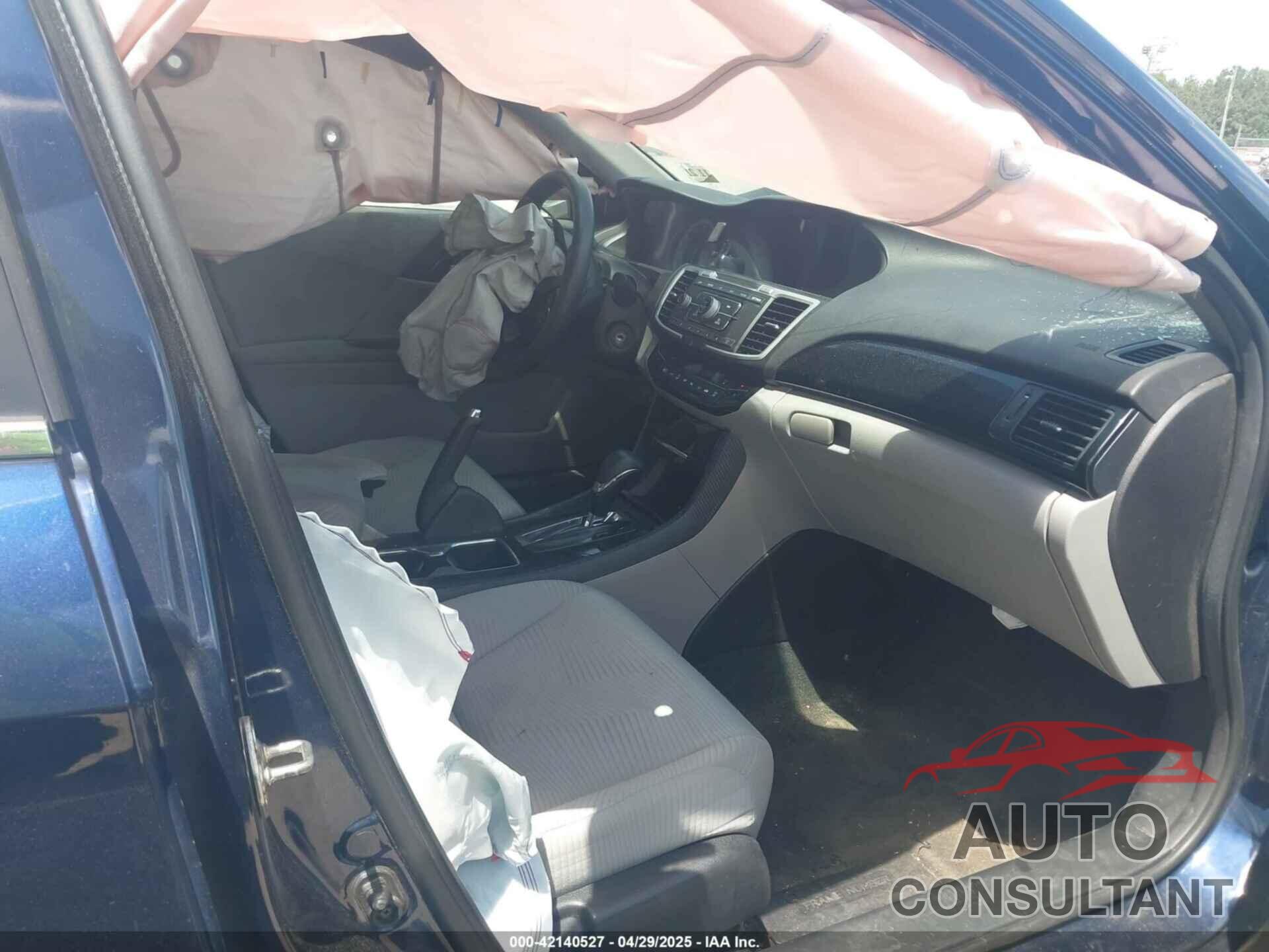 HONDA ACCORD 2017 - 1HGCR2F33HA066663