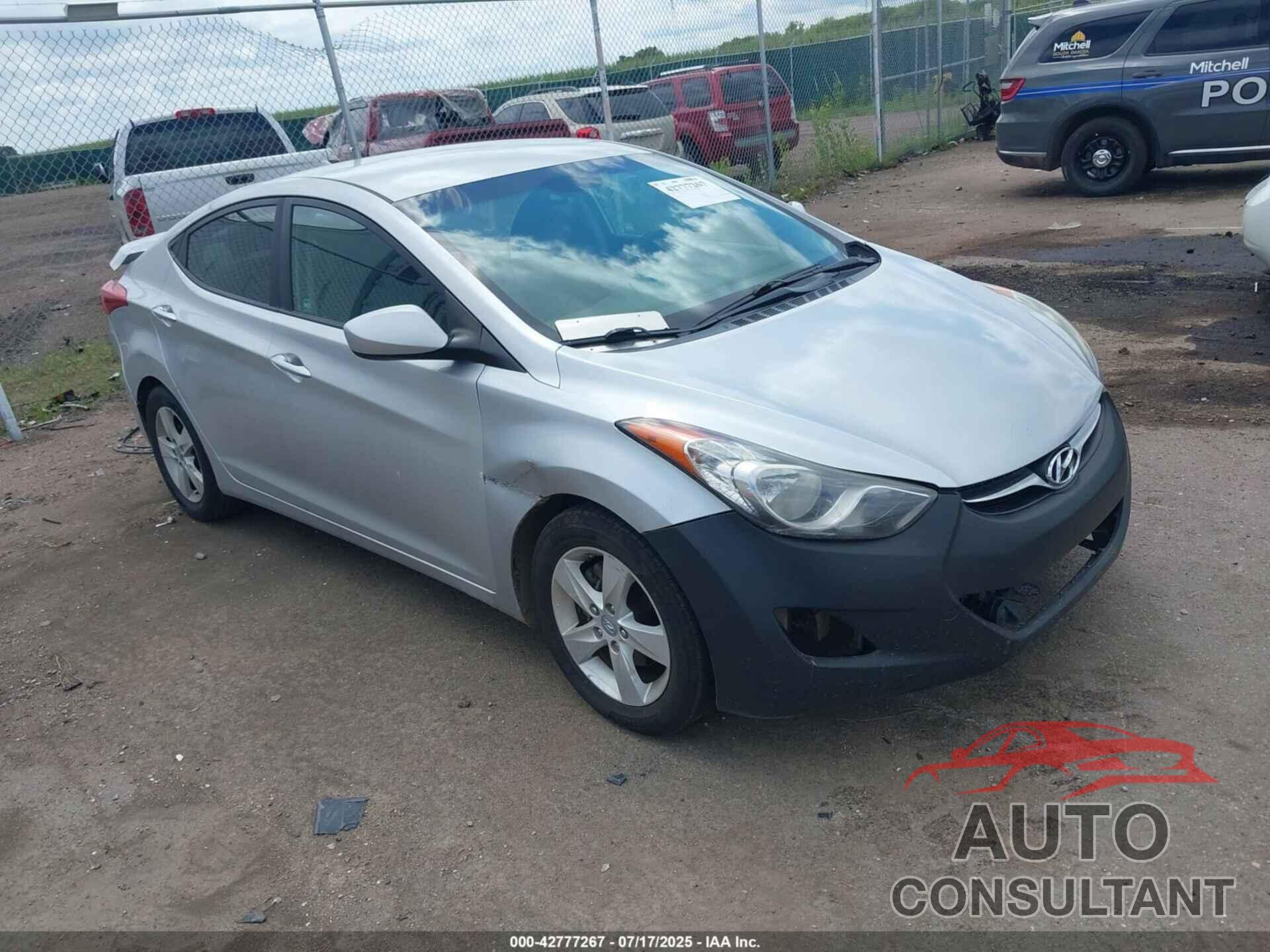 HYUNDAI ELANTRA 2012 - KMHDH4AE4CU261538