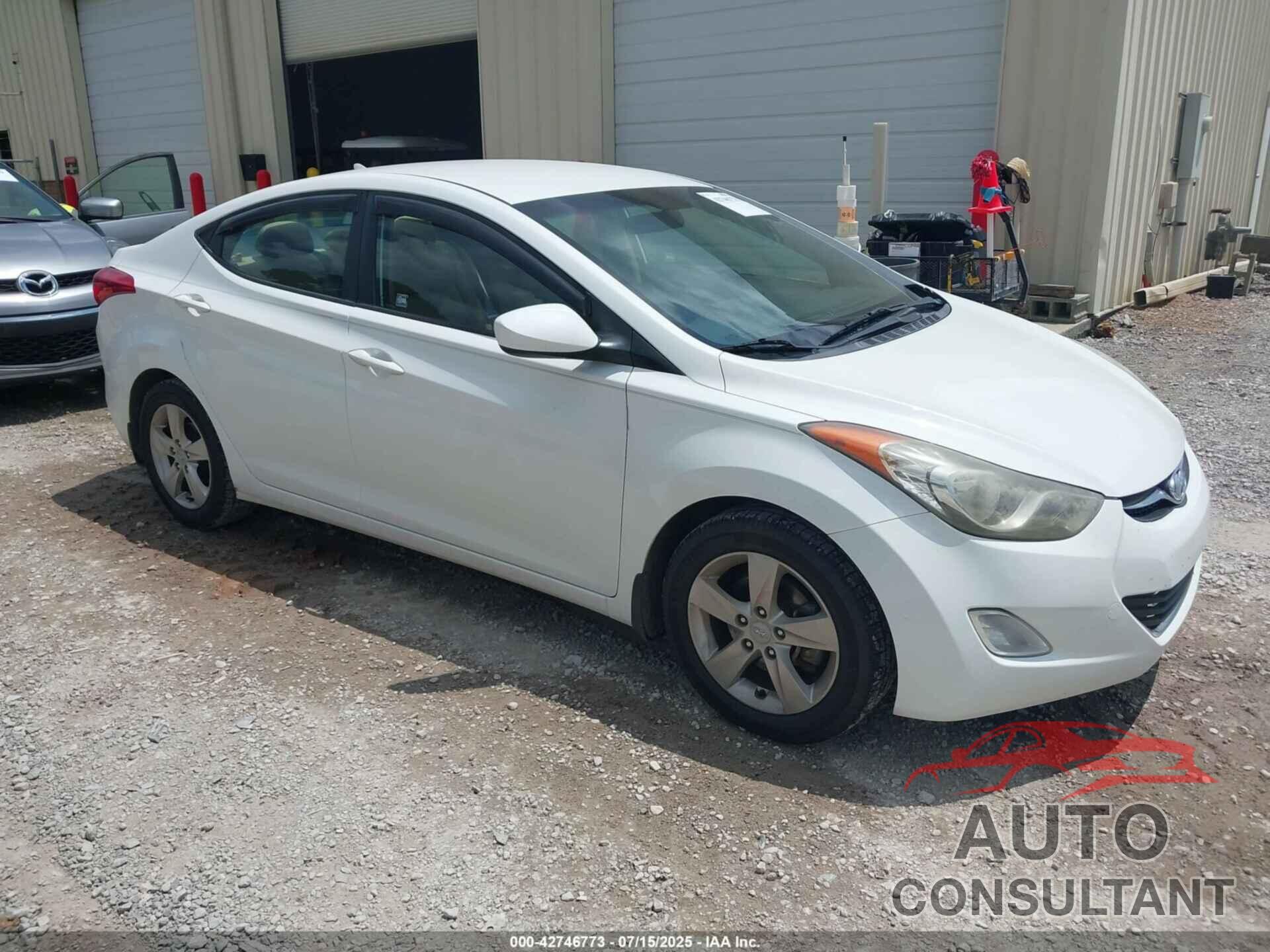 HYUNDAI ELANTRA 2013 - 5NPDH4AE2DH171840