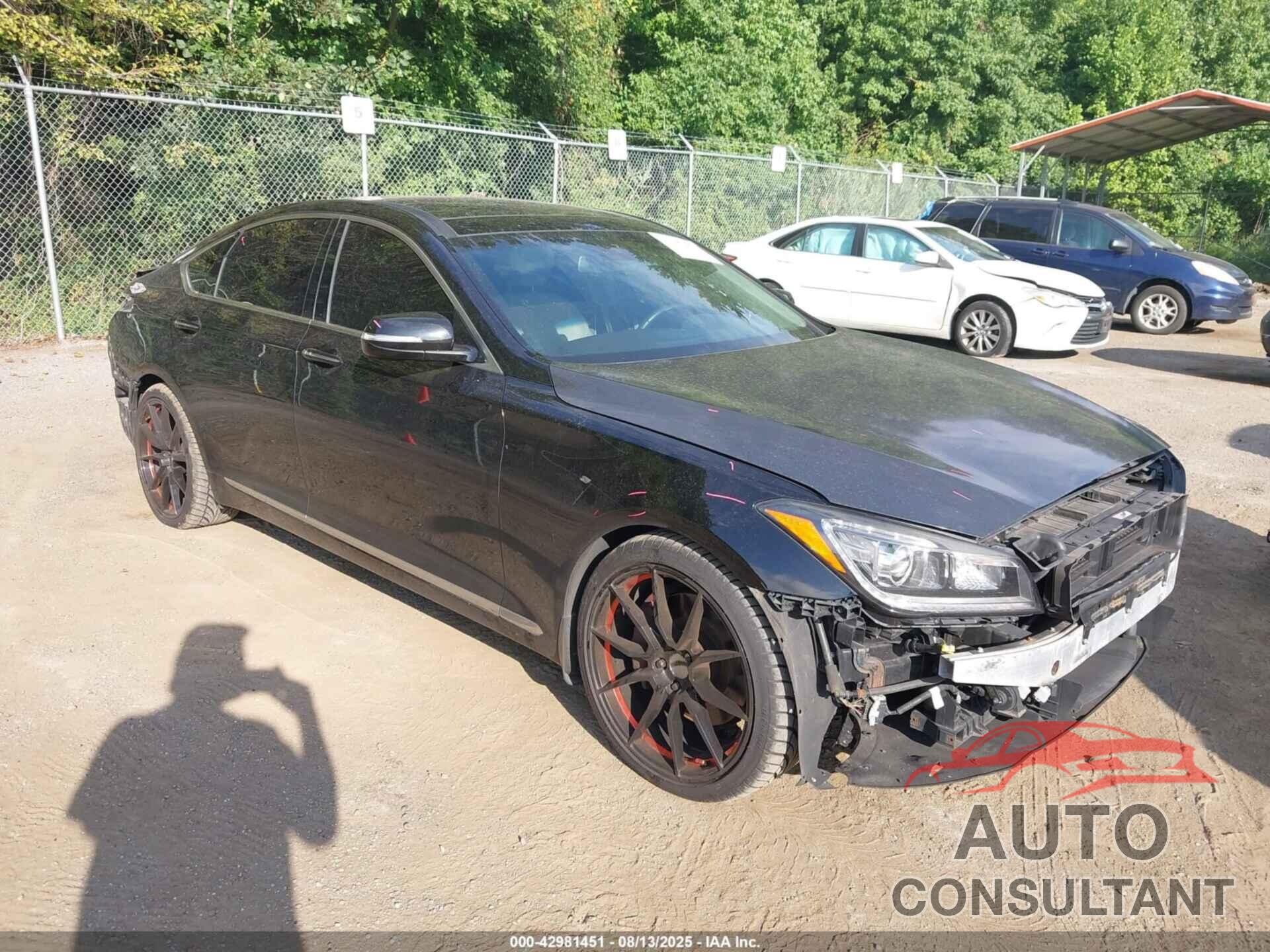 HYUNDAI GENESIS 2016 - KMHGN4JE6GU144314
