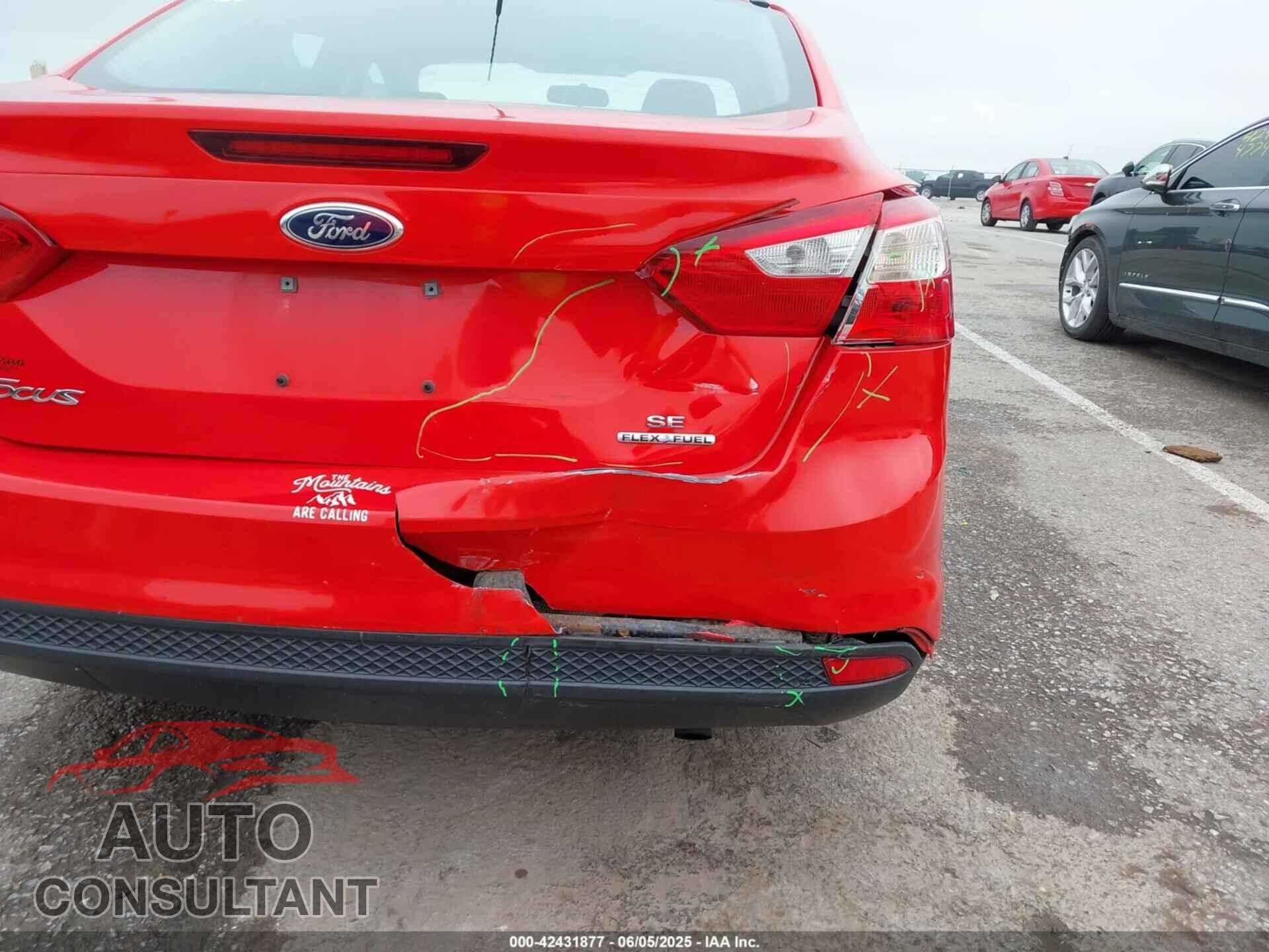 FORD FOCUS 2014 - 1FADP3F29EL208896