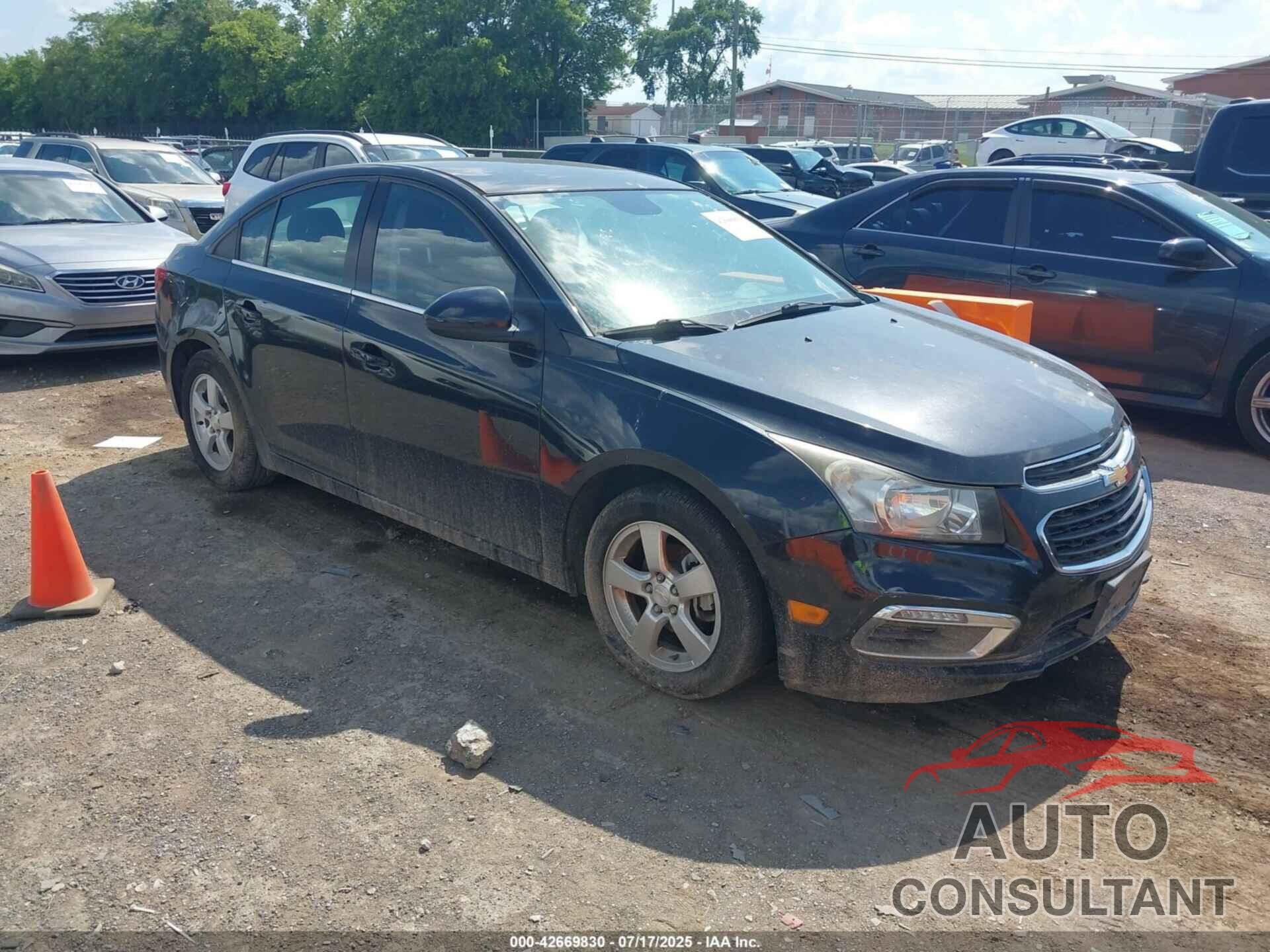 CHEVROLET CRUZE 2015 - 1G1PC5SB7F7180863