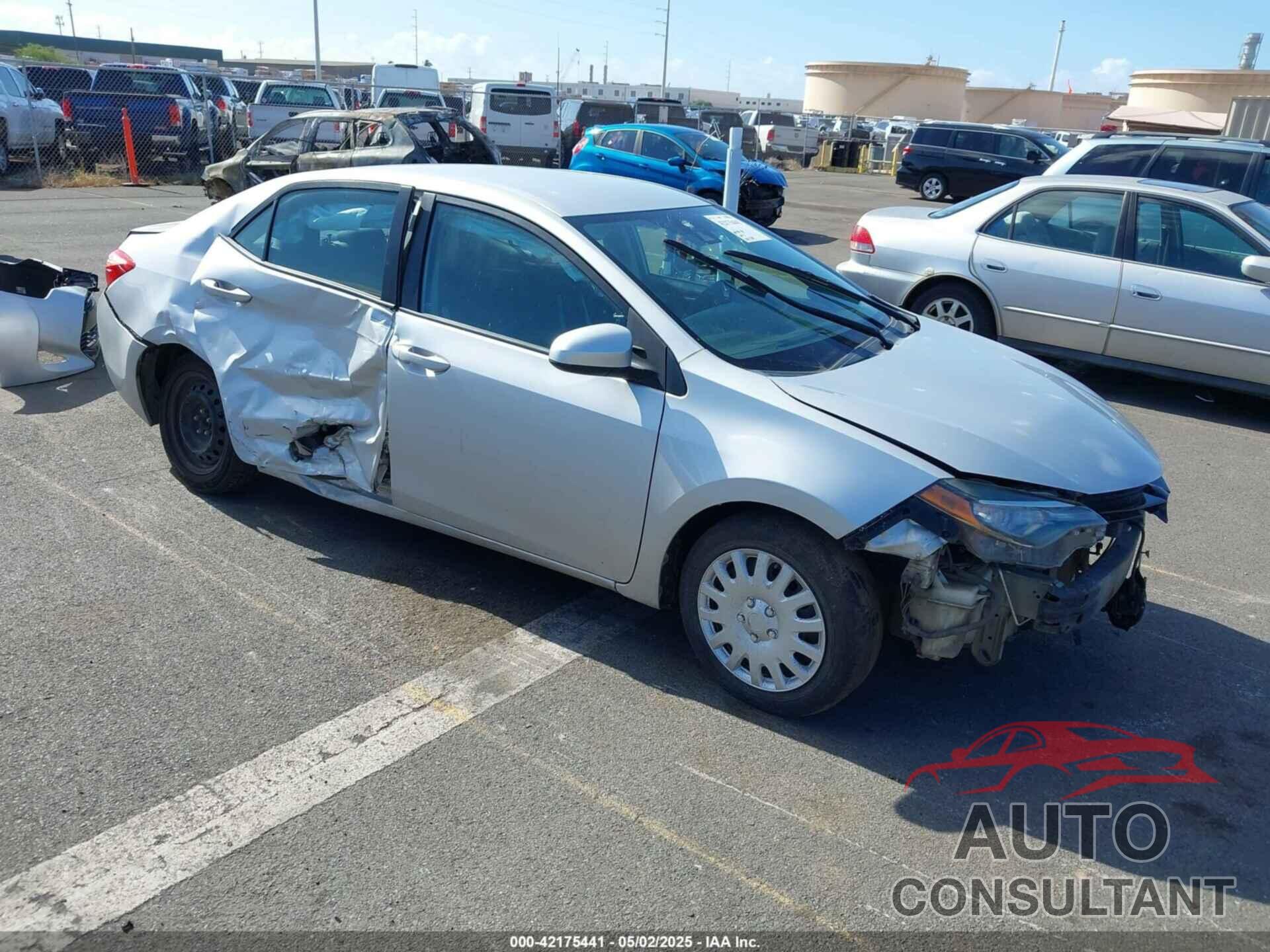 TOYOTA COROLLA 2017 - 5YFBURHE8HP590659