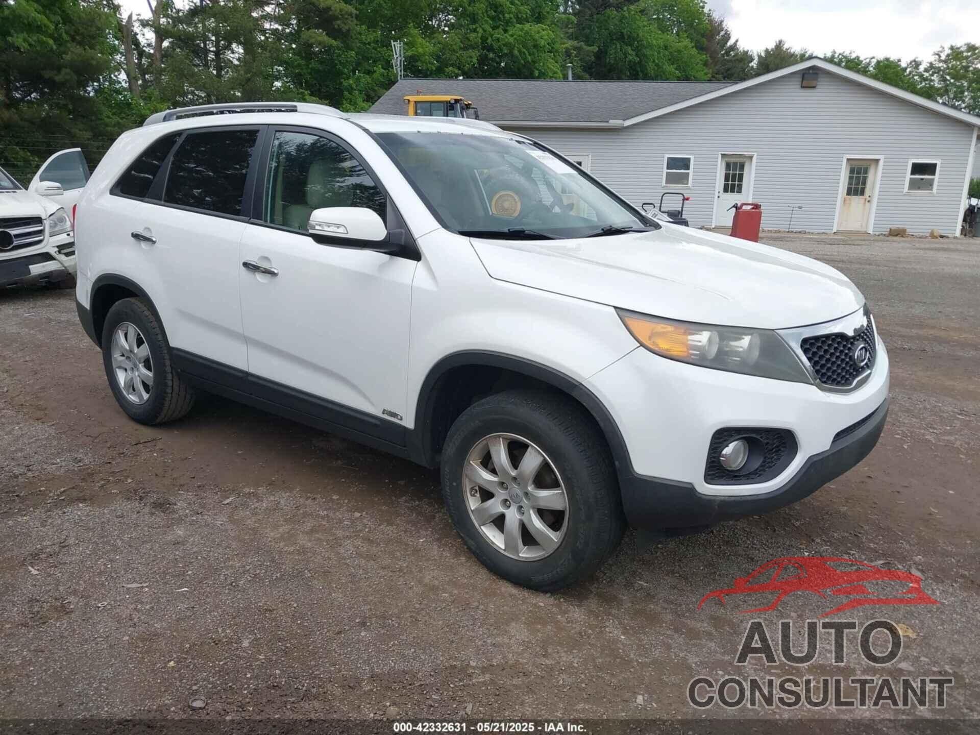 KIA SORENTO 2012 - 5XYKTCA66CG225672