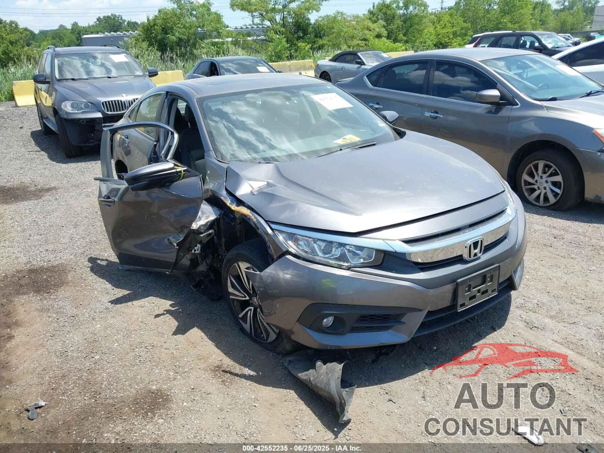 HONDA CIVIC 2018 - JHMFC1F73JX036333