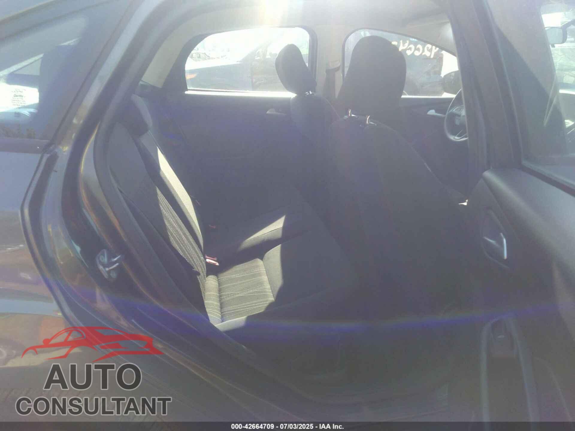 FORD FOCUS 2017 - 1FADP3FE3HL295192