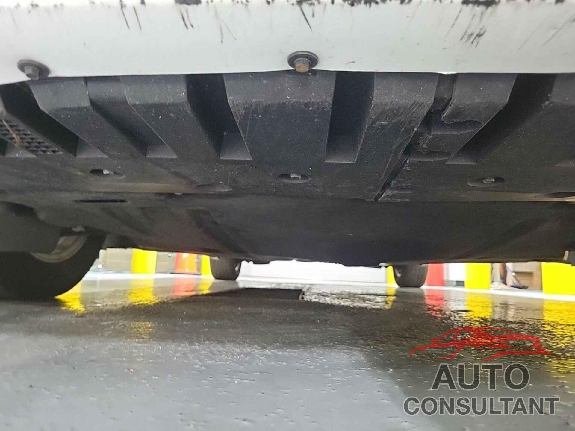 FORD FUSION 2018 - 3FA6P0G76JR103973
