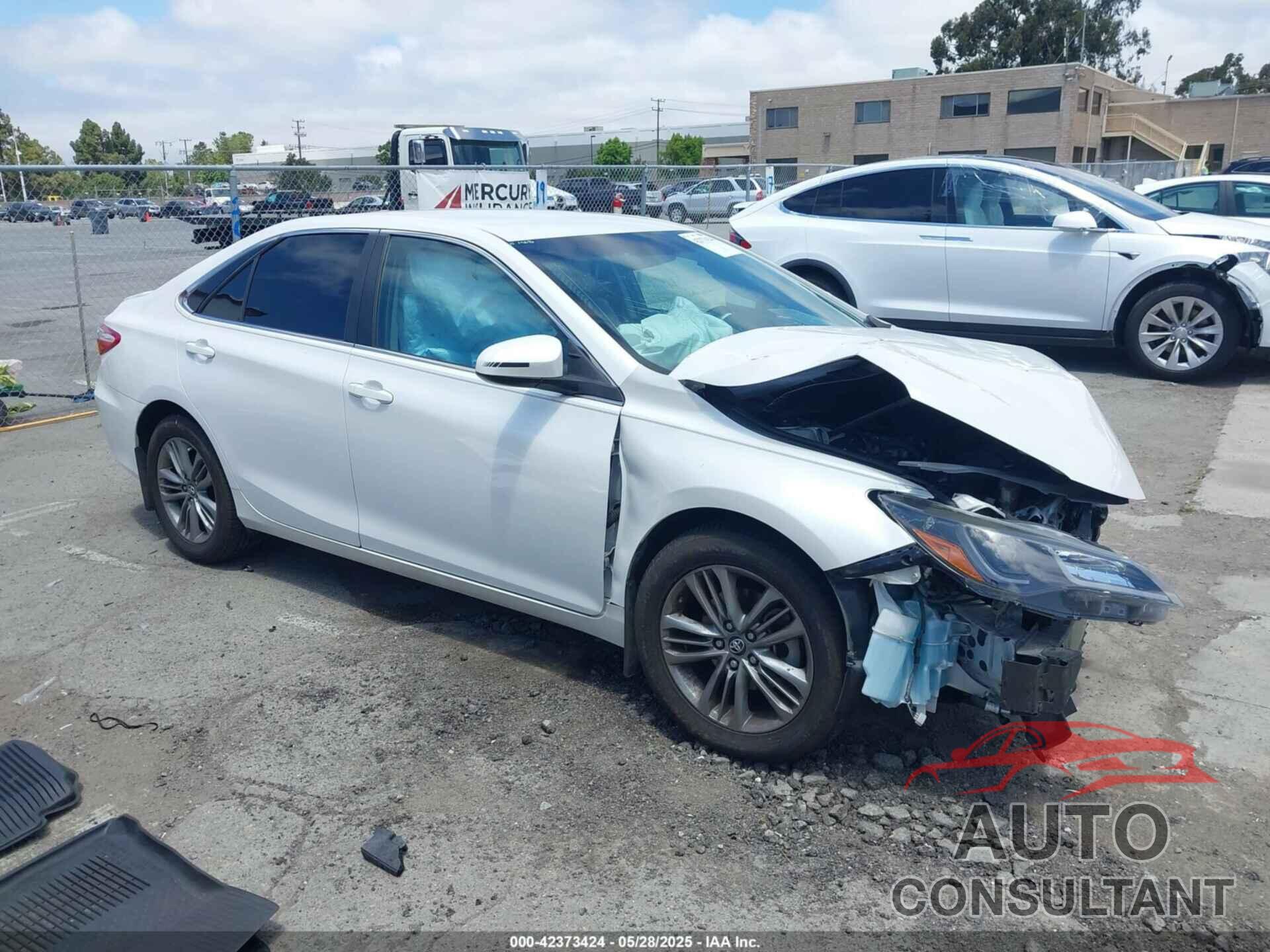 TOYOTA CAMRY 2016 - 4T1BF1FK9GU582393
