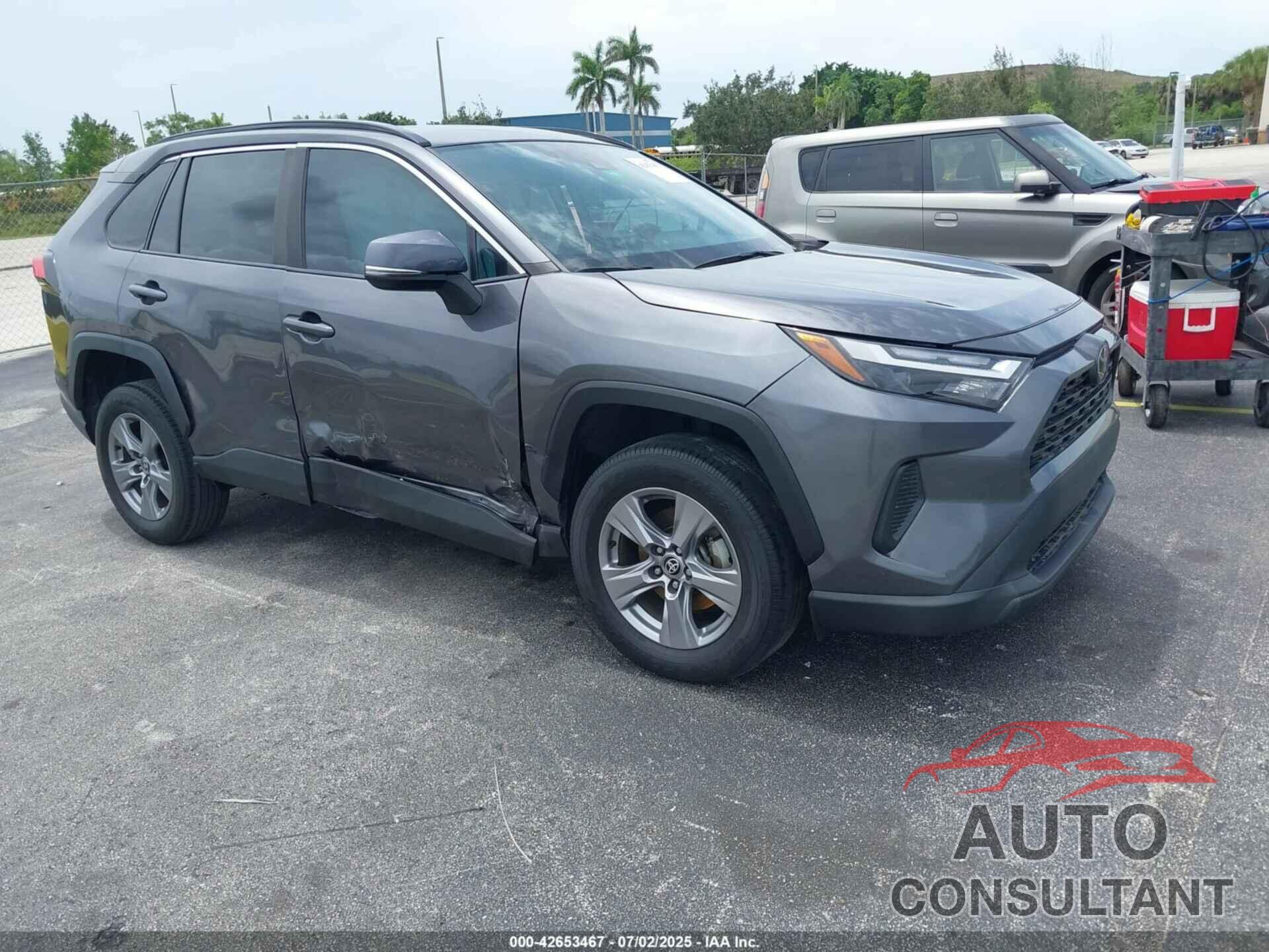 TOYOTA RAV4 2022 - 2T3W1RFV9NC182736