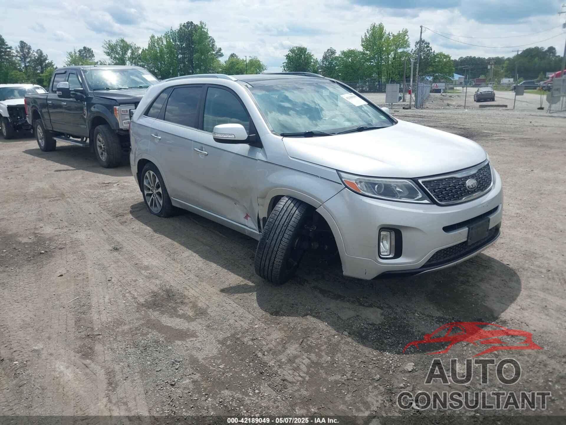 KIA SORENTO 2015 - 5XYKW4A70FG576782