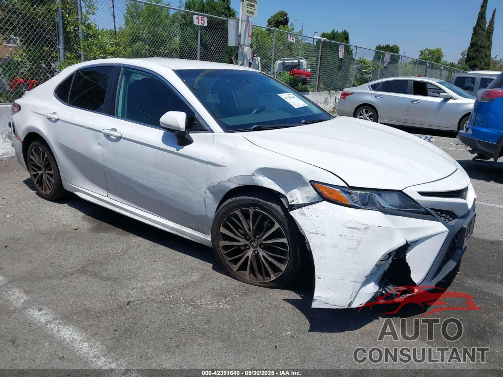 TOYOTA CAMRY 2020 - 4T1G11AK0LU327363