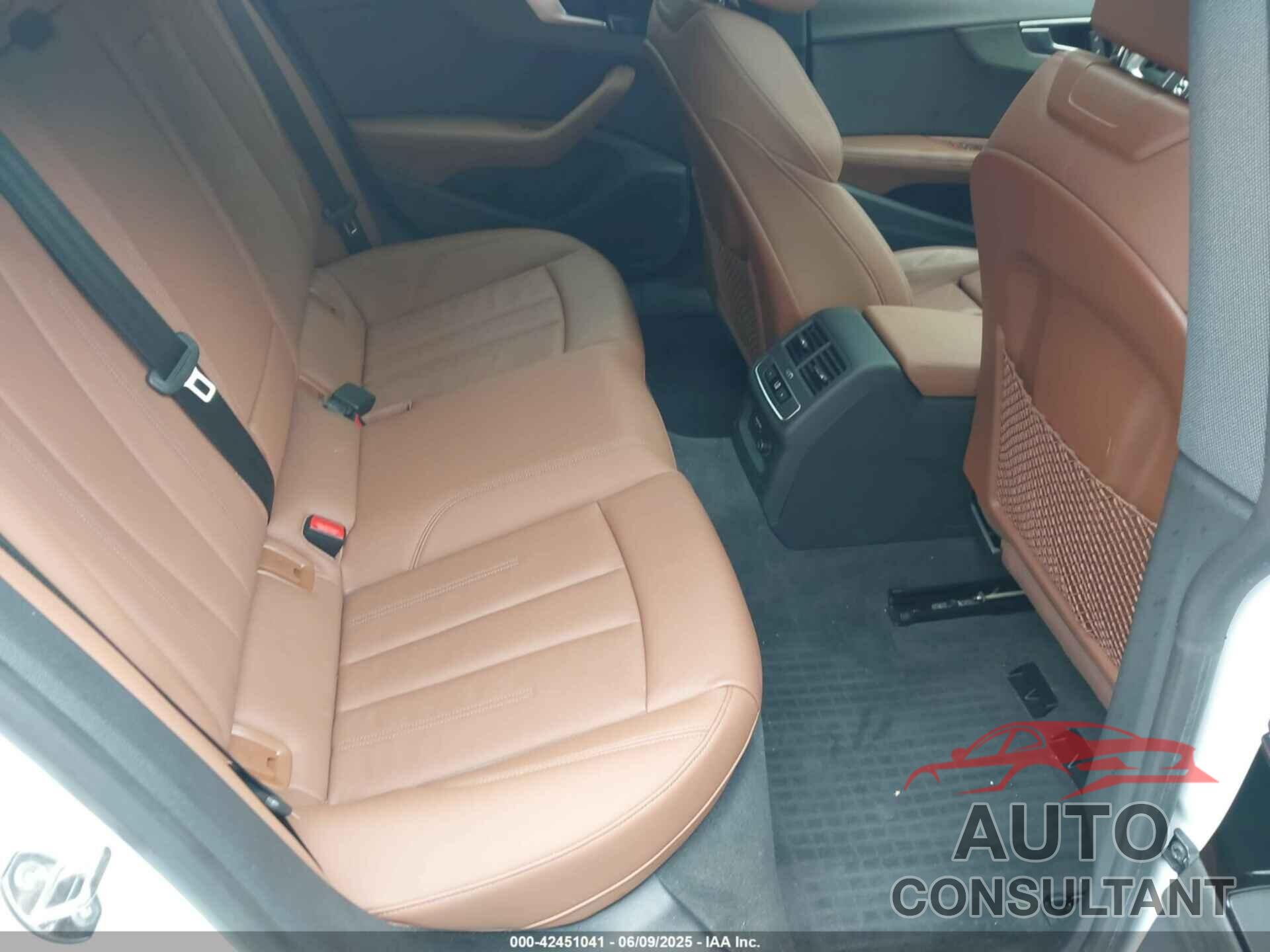 AUDI A5 SPORTBACK 2022 - WAUFACF53NA016364